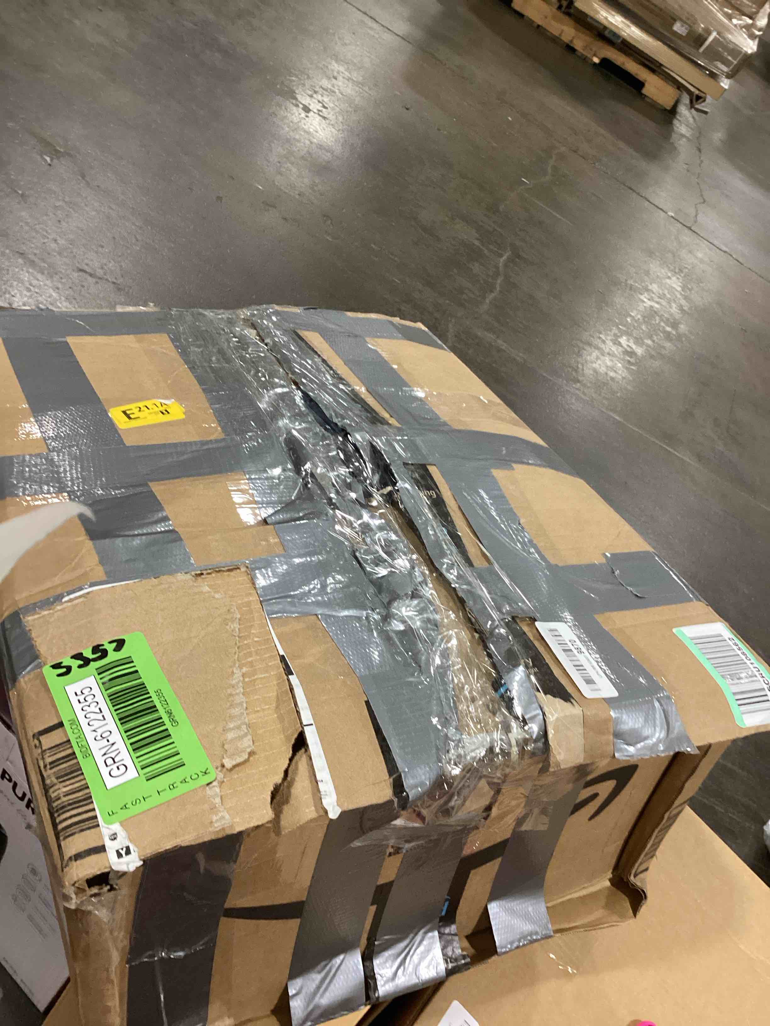 https://s3.amazonaws.com/lotting-images-prod/bidfta/GRN6122355_1714491647663.jpeg