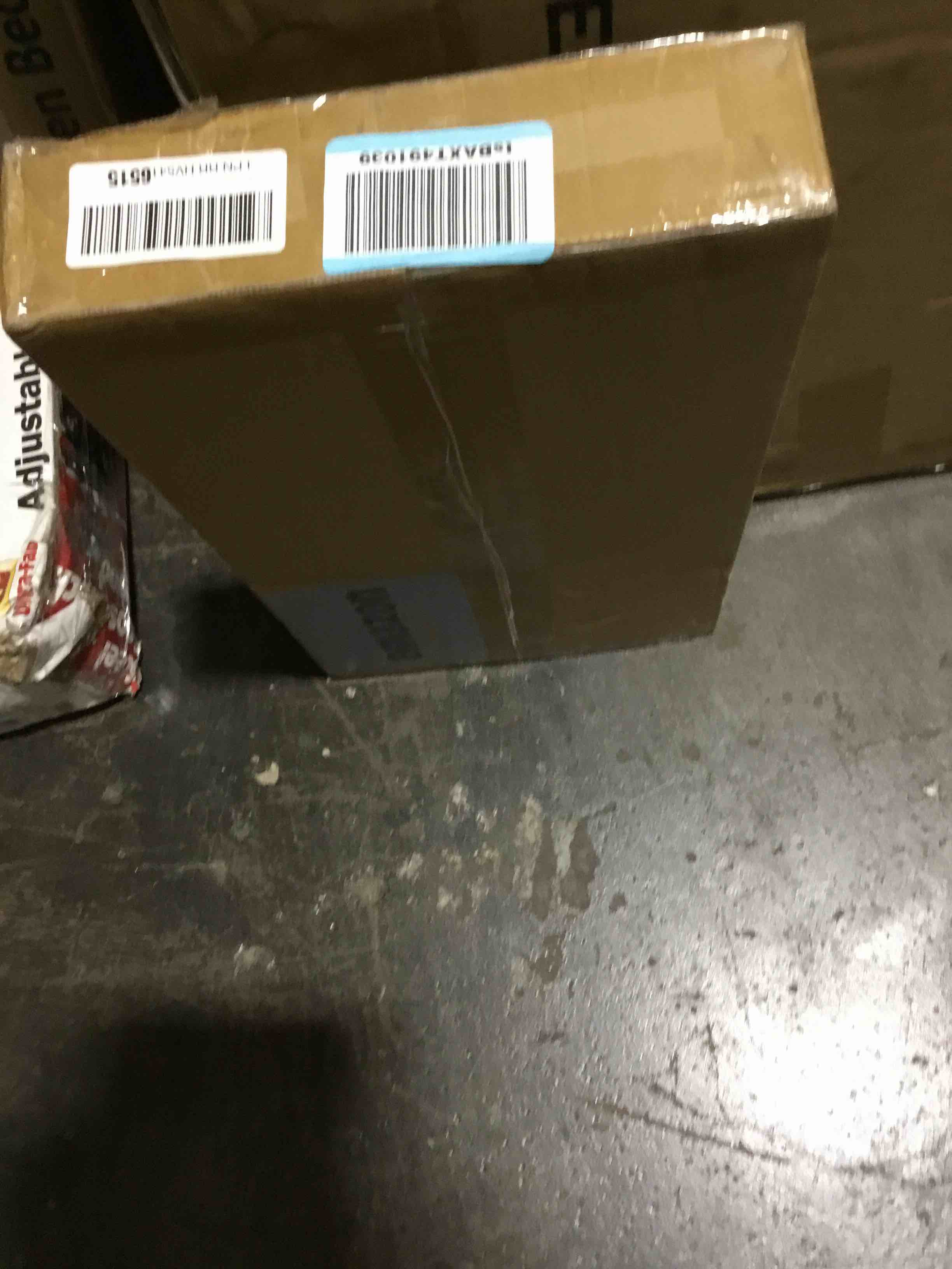https://s3.amazonaws.com/lotting-images-prod/bidfta/GRN6123726_1717015790346.jpeg