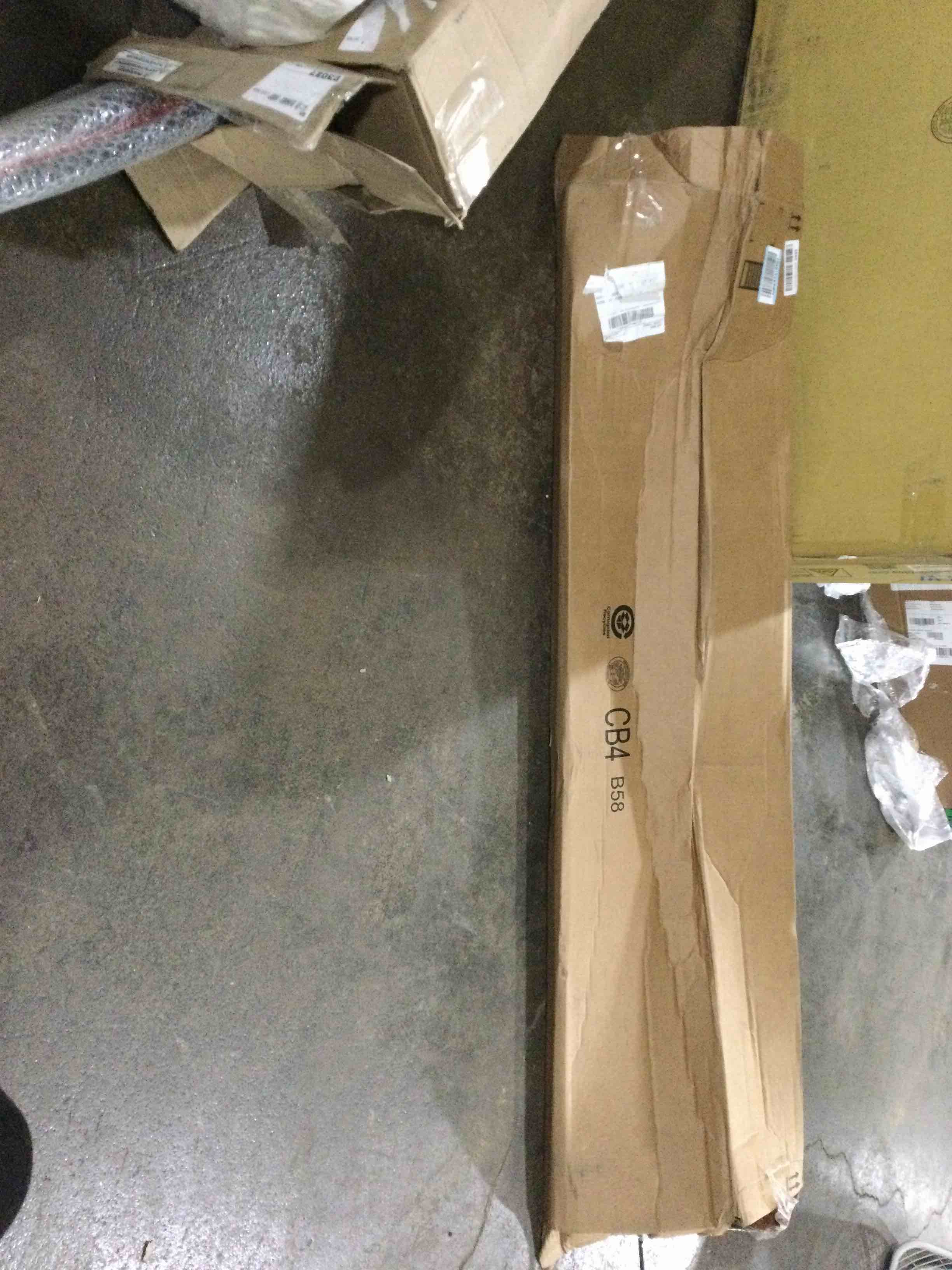 https://s3.amazonaws.com/lotting-images-prod/bidfta/GRN6124190_1717425678095.jpeg