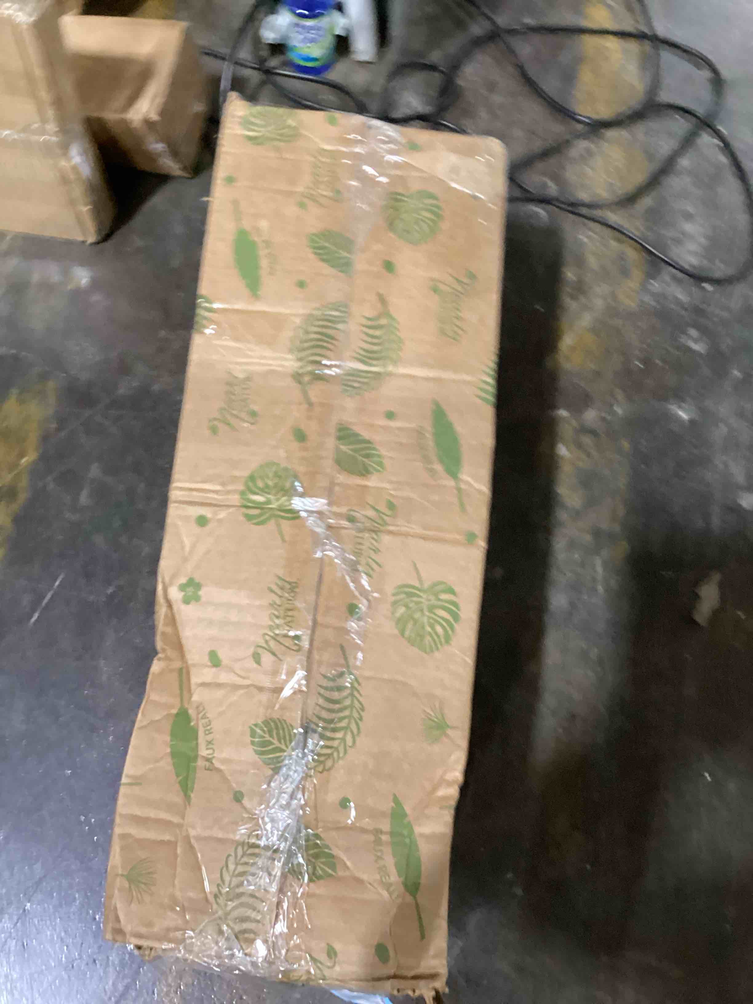 https://s3.amazonaws.com/lotting-images-prod/bidfta/GRN6124702_1719334159283.jpeg