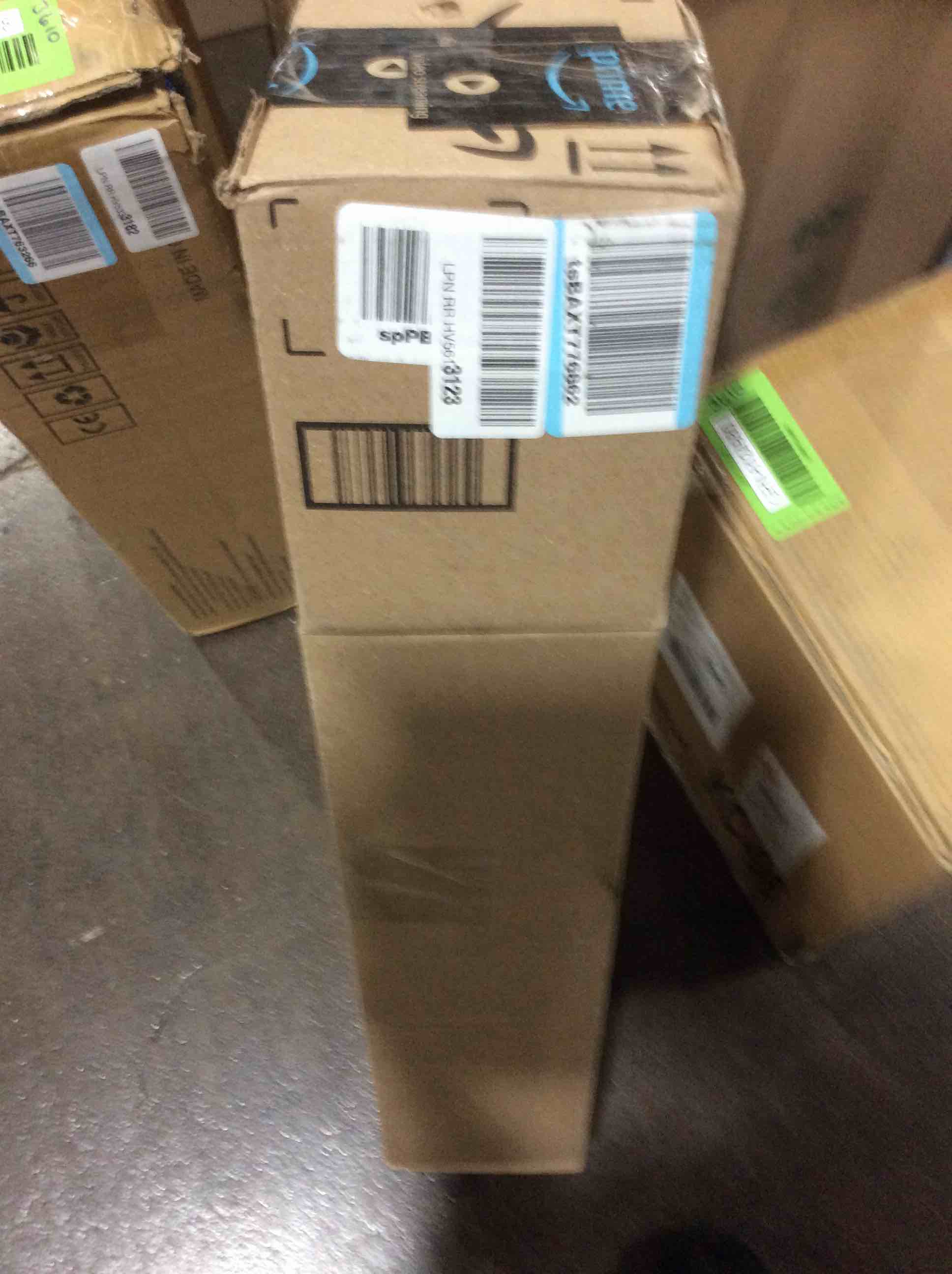 https://s3.amazonaws.com/lotting-images-prod/bidfta/GRN6124981_1715262464722.jpeg