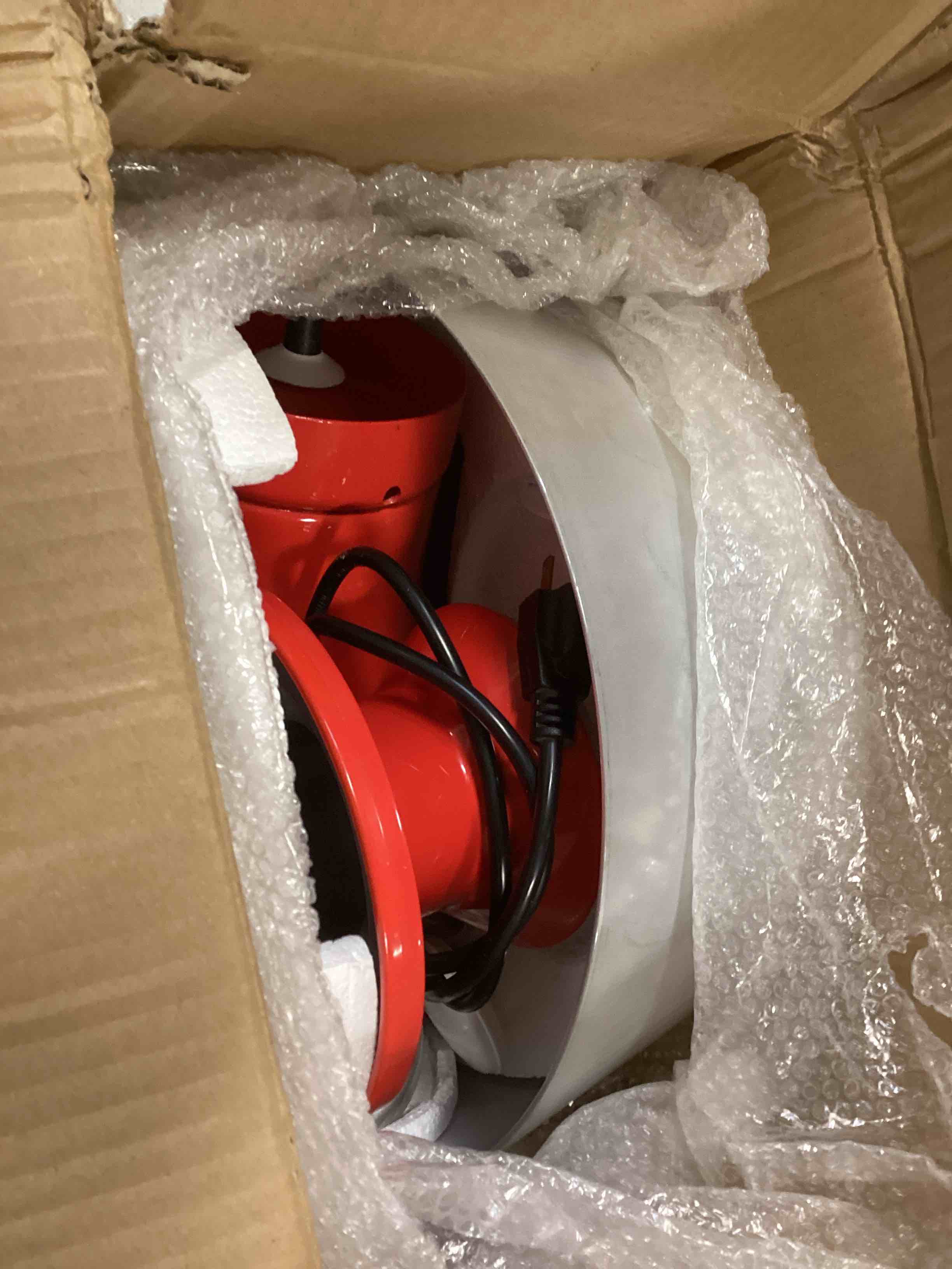 https://s3.amazonaws.com/lotting-images-prod/bidfta/GRN6128270_1709405801450.jpeg