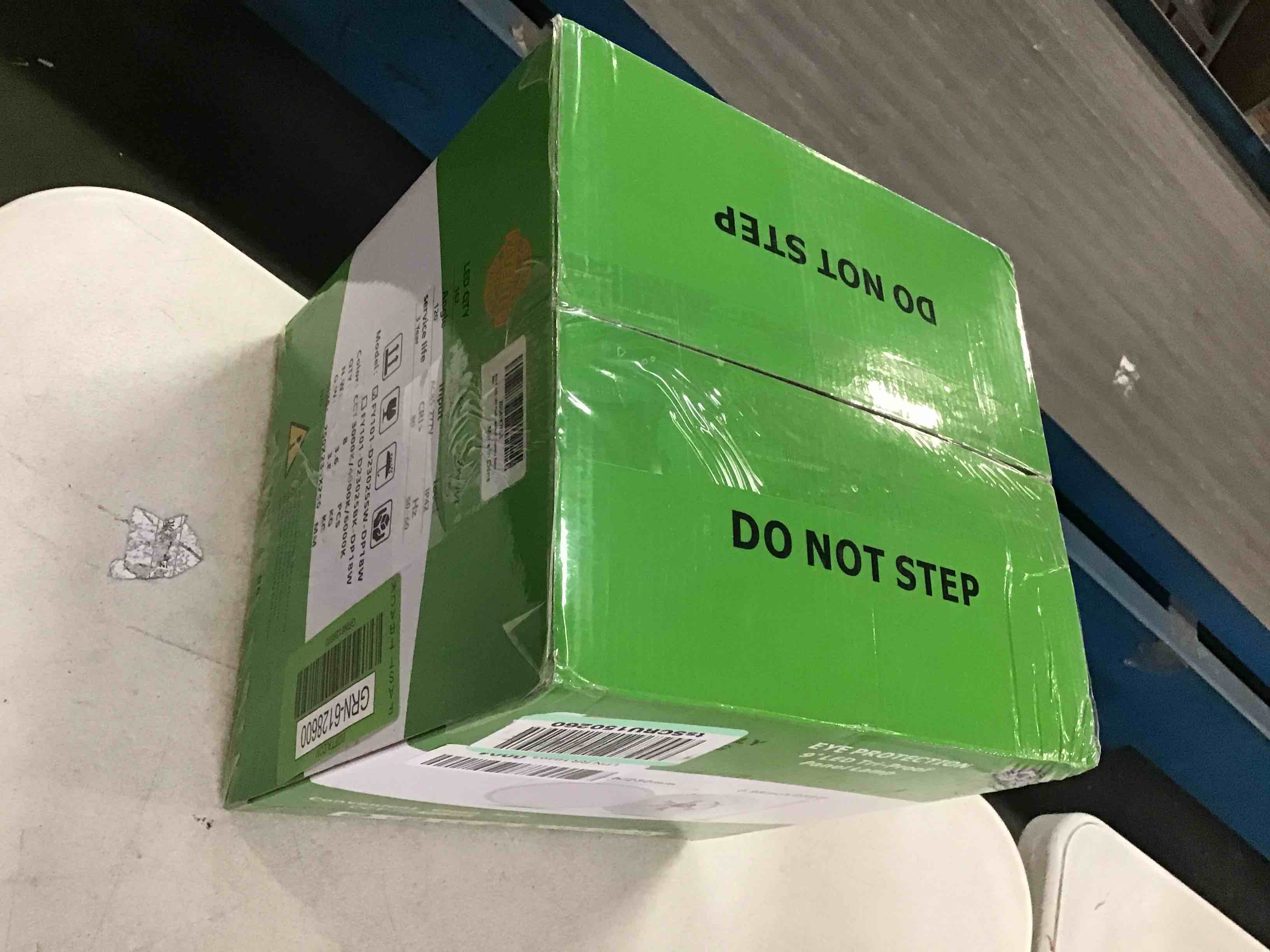 https://s3.amazonaws.com/lotting-images-prod/bidfta/GRN6128600_1709648967552.jpeg