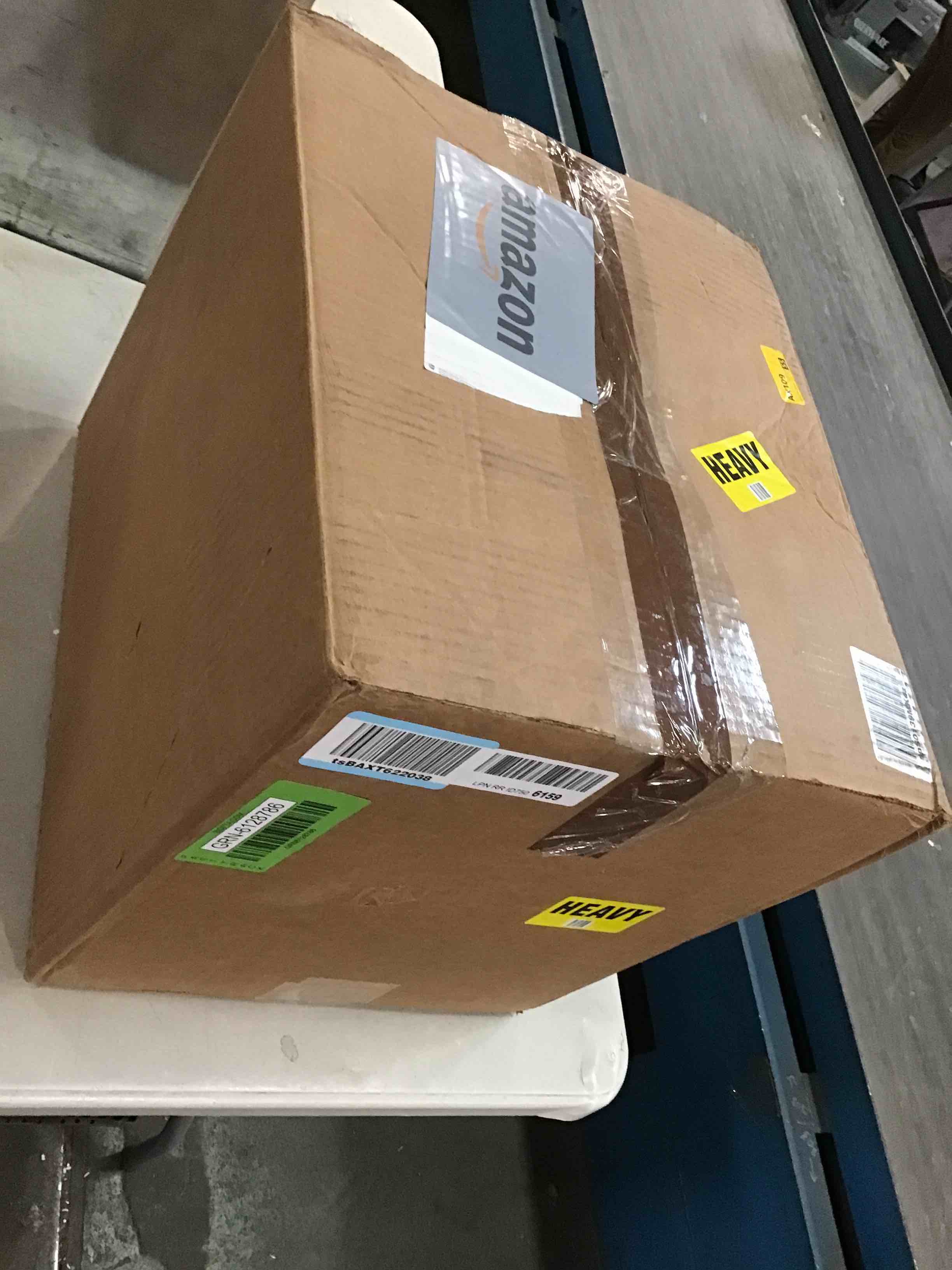 https://s3.amazonaws.com/lotting-images-prod/bidfta/GRN6128786_1709728001868.jpeg