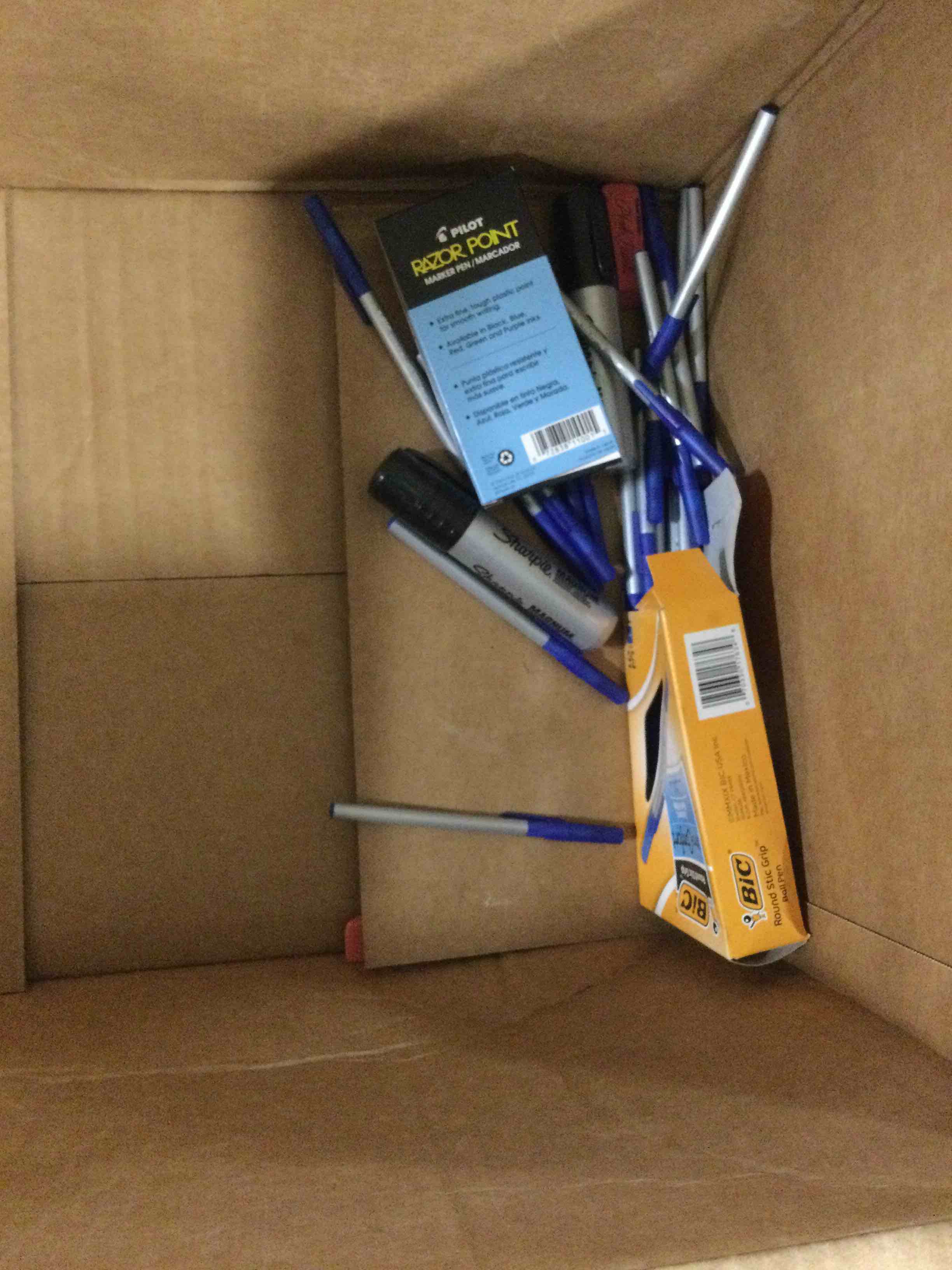 https://s3.amazonaws.com/lotting-images-prod/bidfta/GRN6129515_1709128949691.jpeg