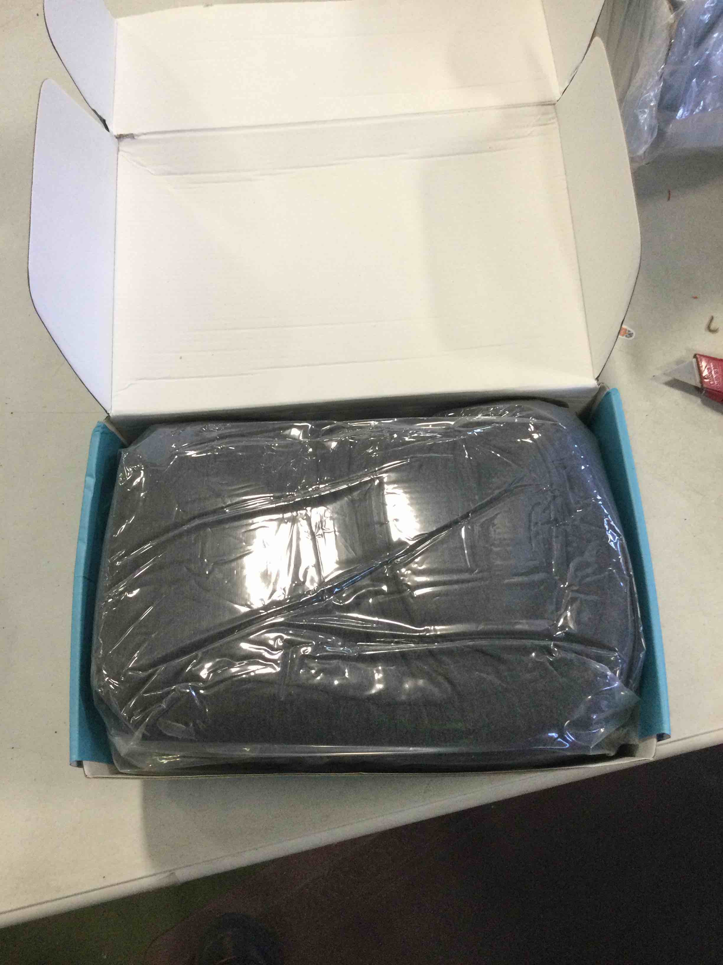 https://s3.amazonaws.com/lotting-images-prod/bidfta/GRN6129915_1709221562589.jpeg