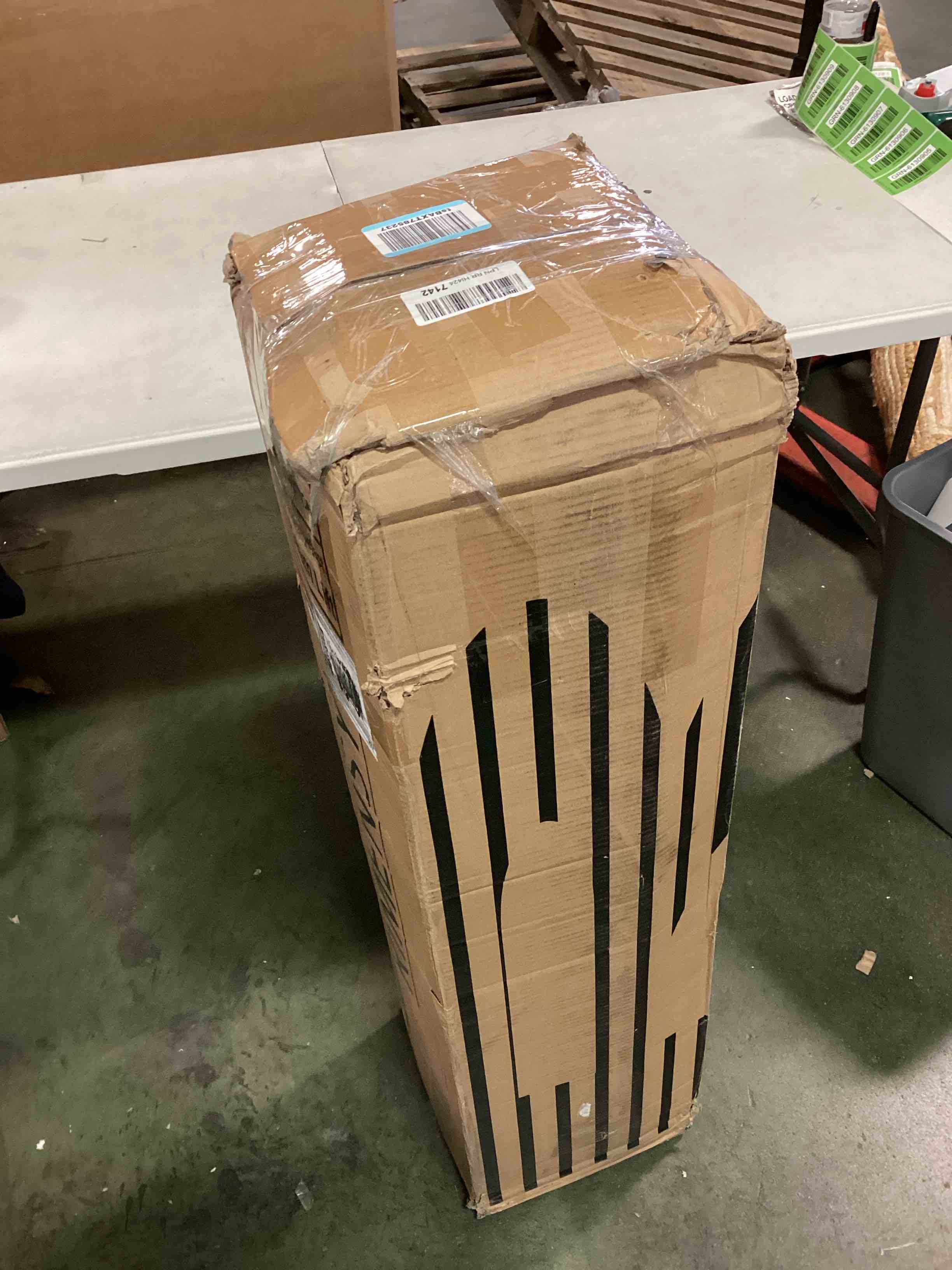 https://s3.amazonaws.com/lotting-images-prod/bidfta/GRN6130905_1710255155083.jpeg