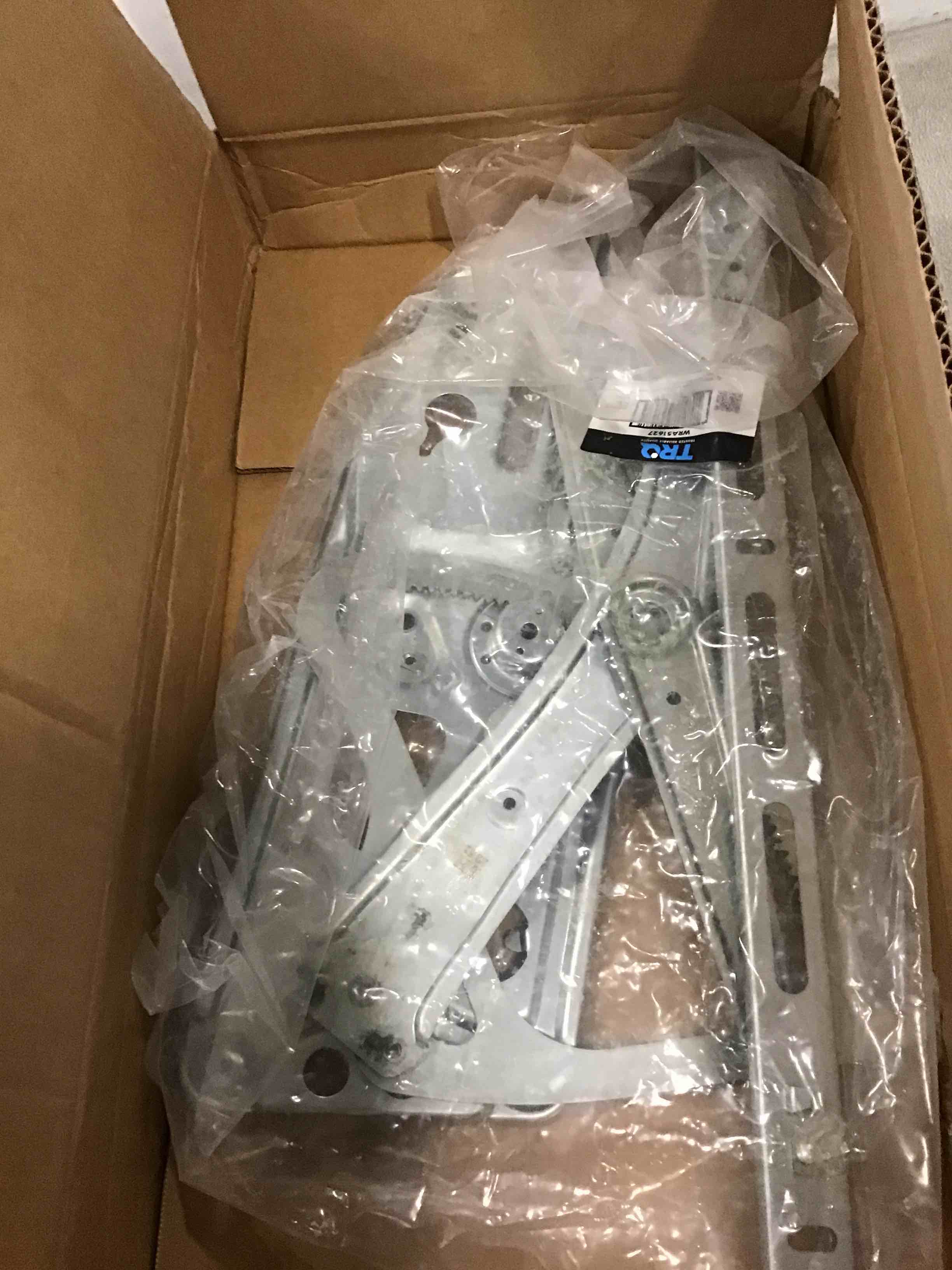 https://s3.amazonaws.com/lotting-images-prod/bidfta/GRN6133502_1709226187056.jpeg
