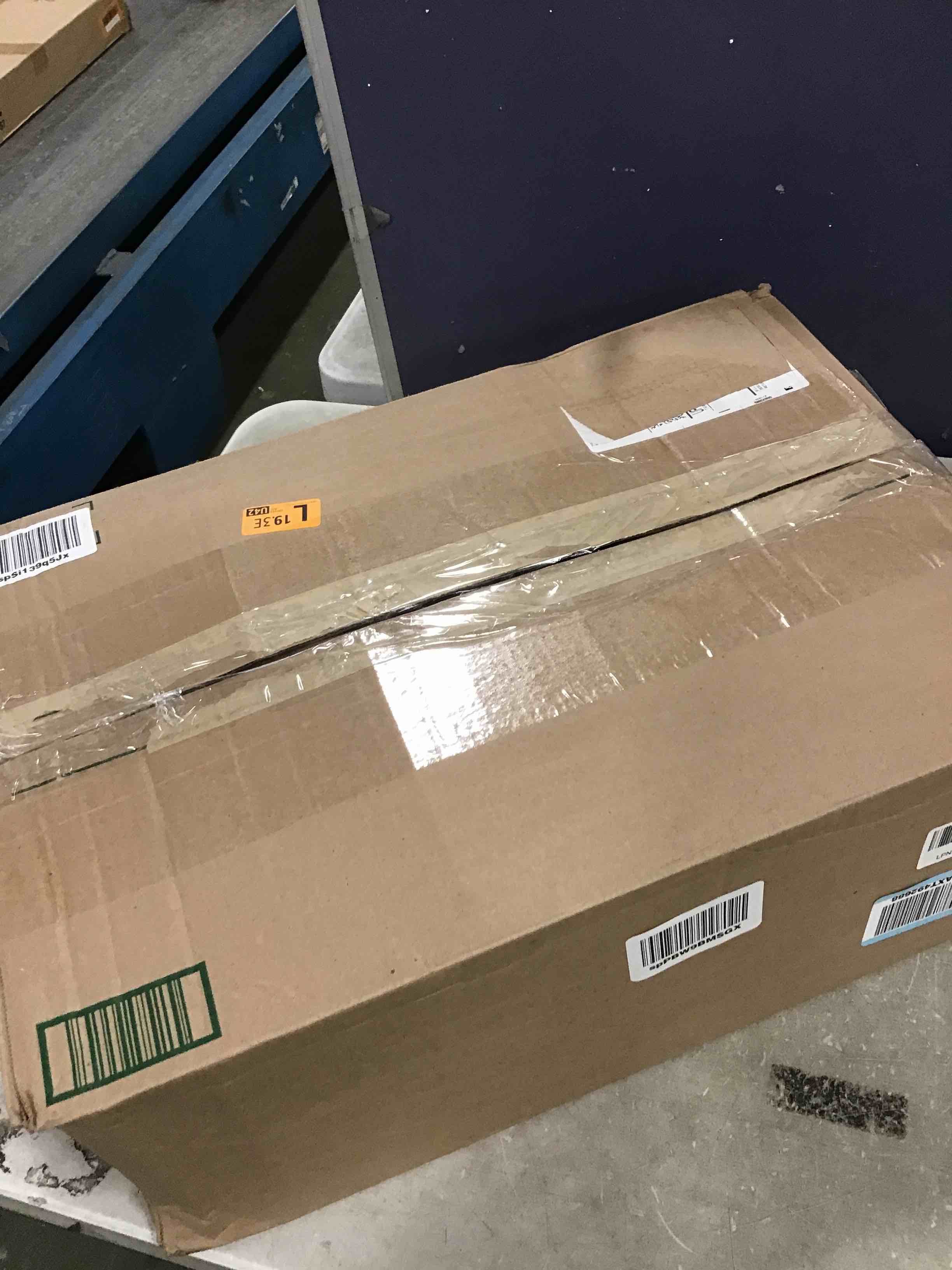 https://s3.amazonaws.com/lotting-images-prod/bidfta/GRN6133619_1709295228209.jpeg