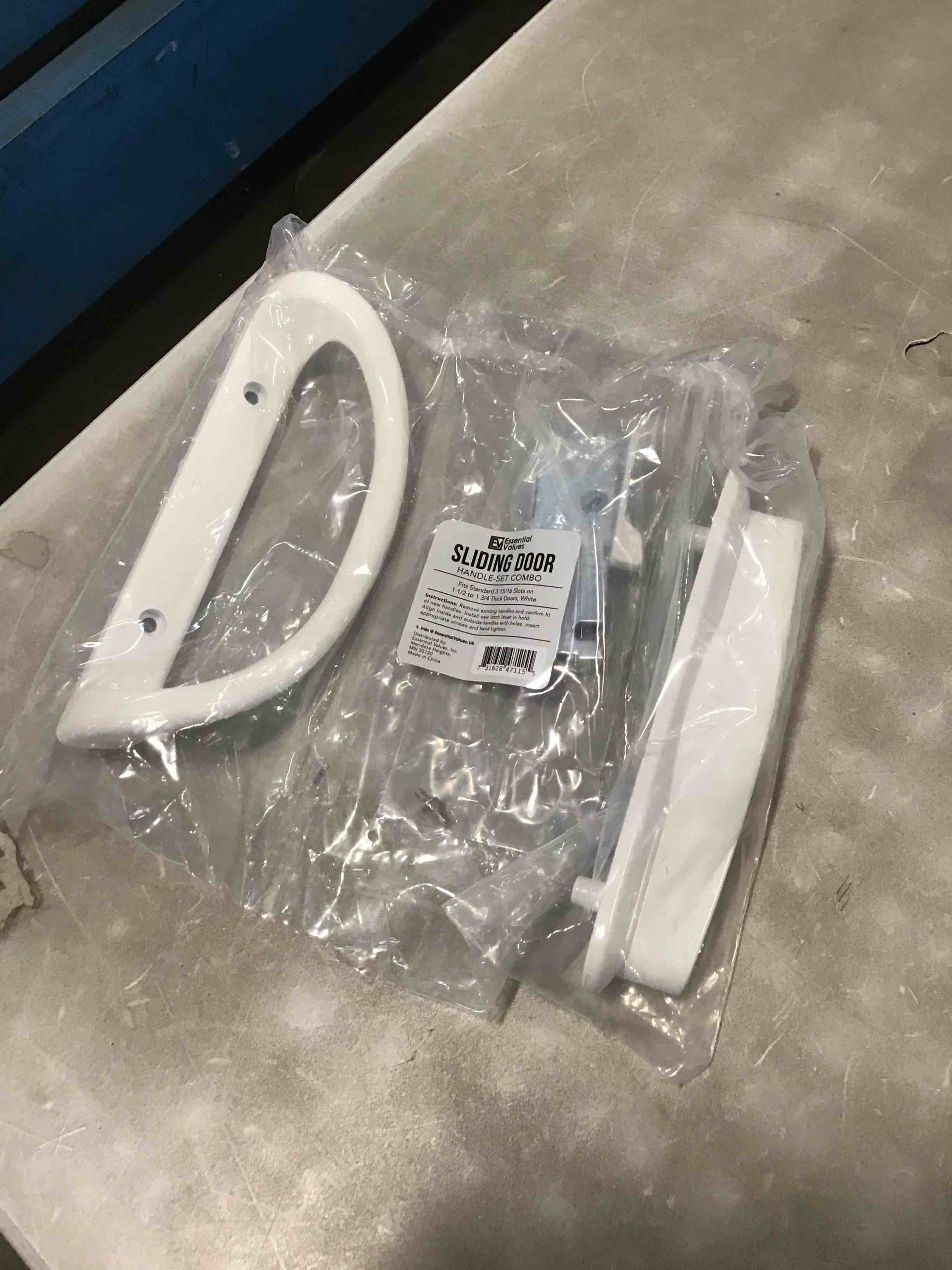 https://s3.amazonaws.com/lotting-images-prod/bidfta/GRN6134013_1708958312799.jpeg