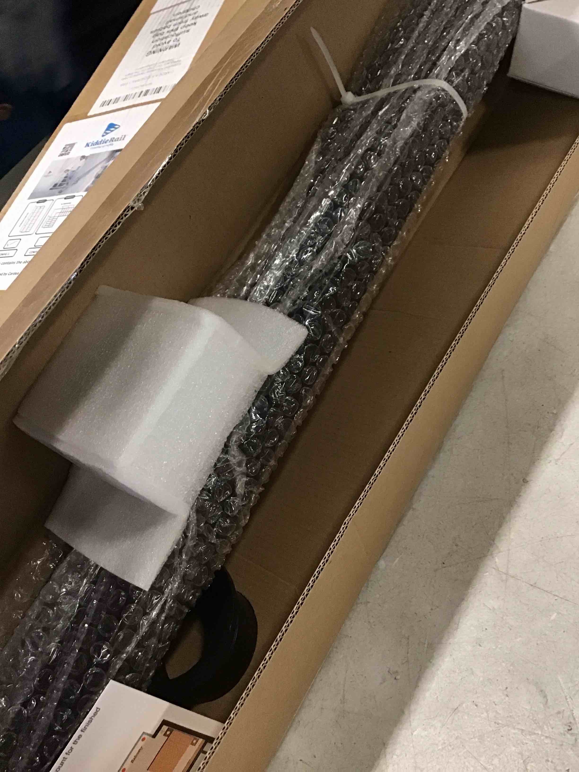https://s3.amazonaws.com/lotting-images-prod/bidfta/GRN6135275_1709560296514.jpeg
