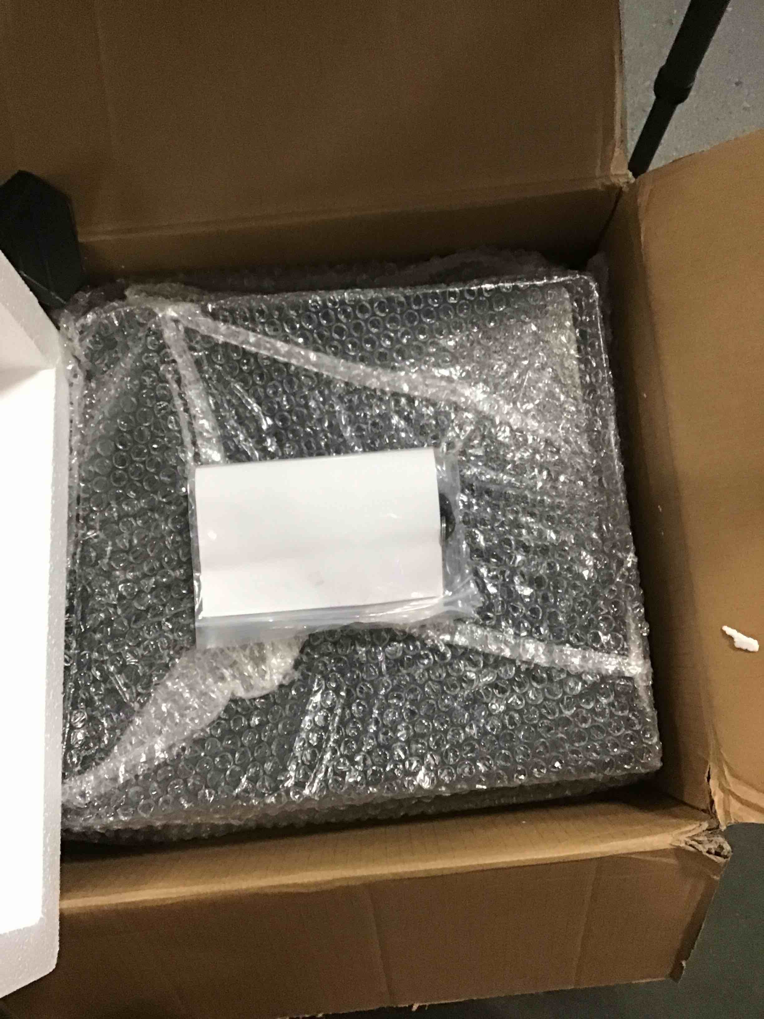 https://s3.amazonaws.com/lotting-images-prod/bidfta/GRN6135687_1708692165266.jpeg