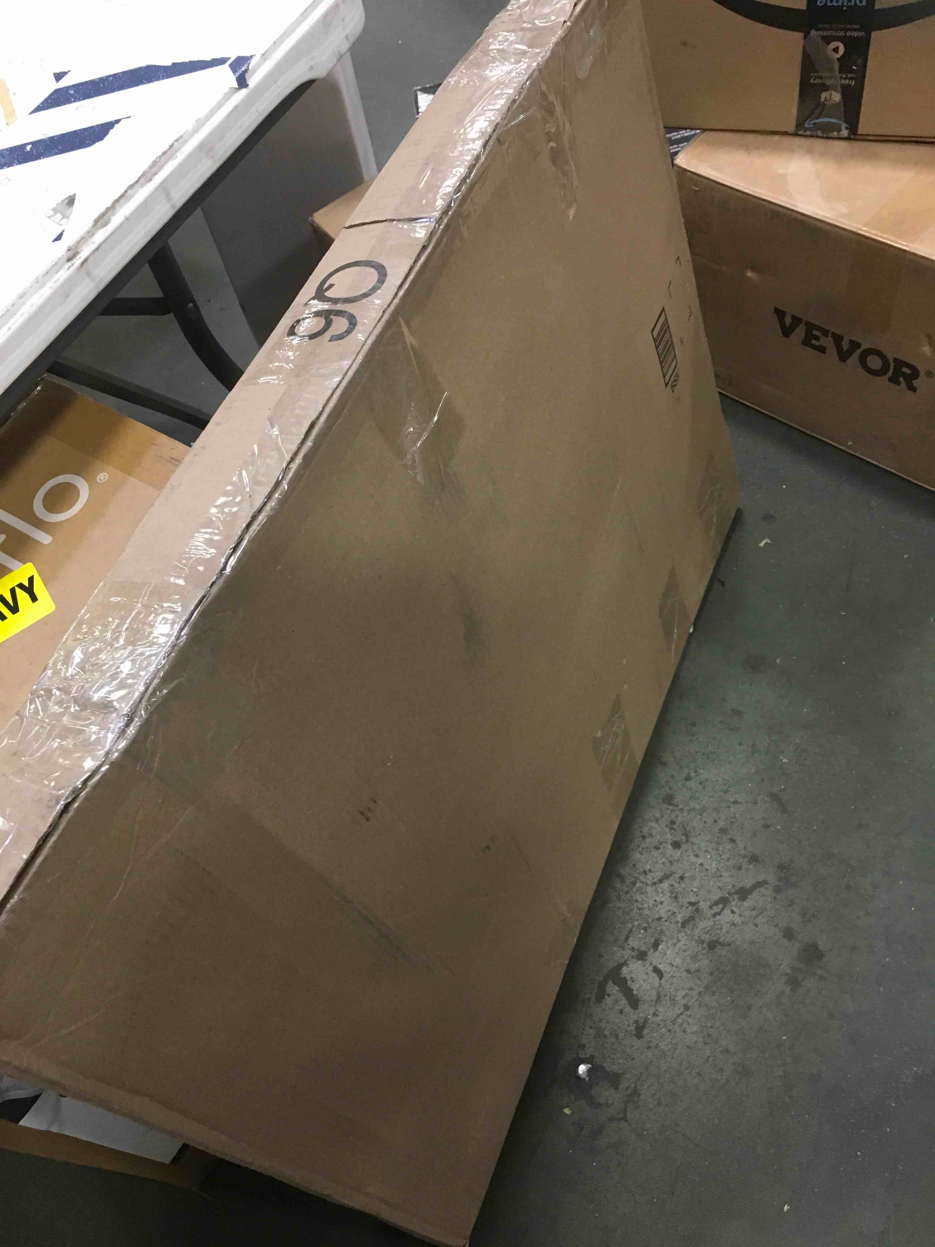 https://s3.amazonaws.com/lotting-images-prod/bidfta/GRN6136040_1708790227871.jpeg