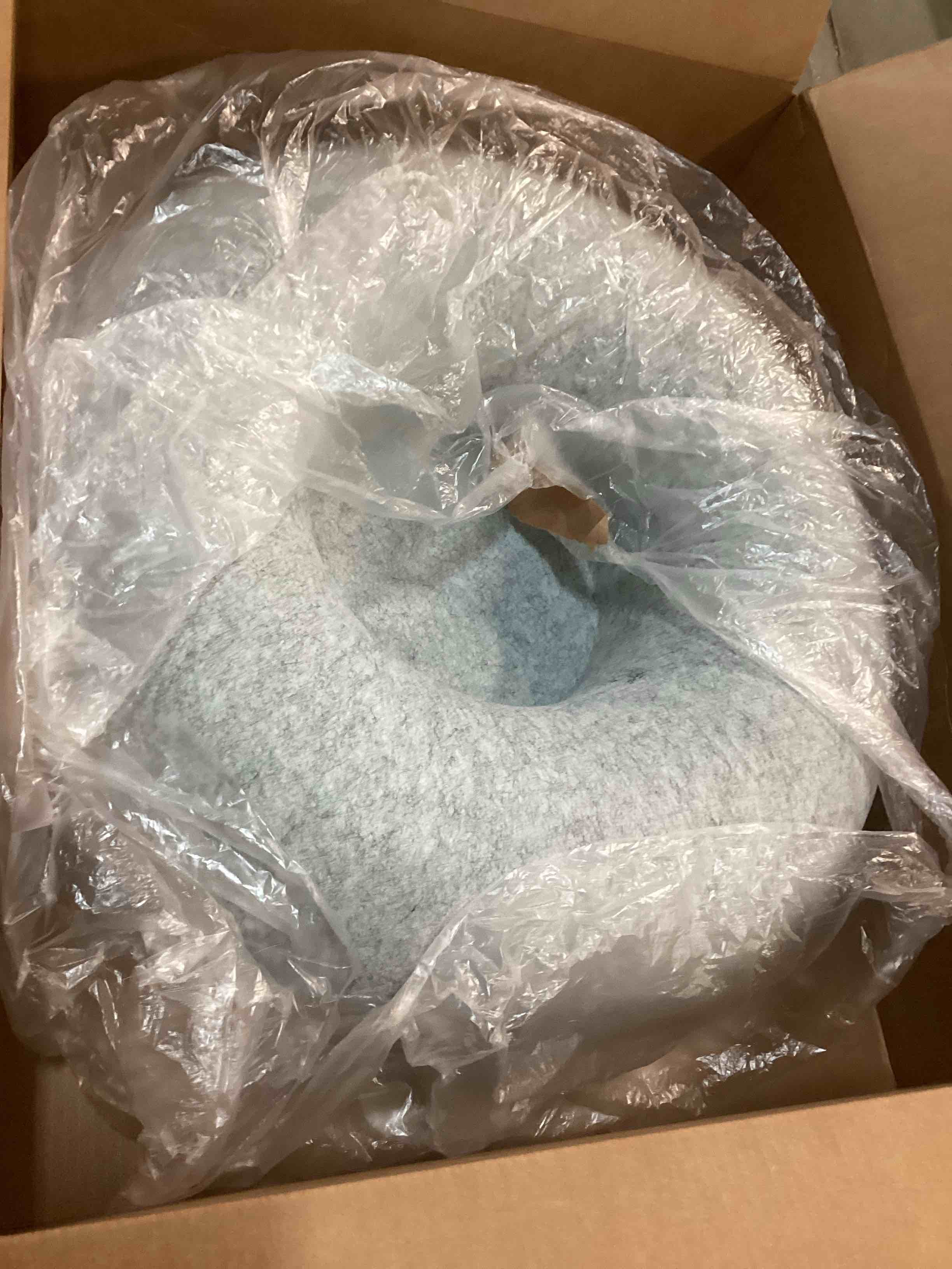 https://s3.amazonaws.com/lotting-images-prod/bidfta/GRN6137300_1708788070310.jpeg