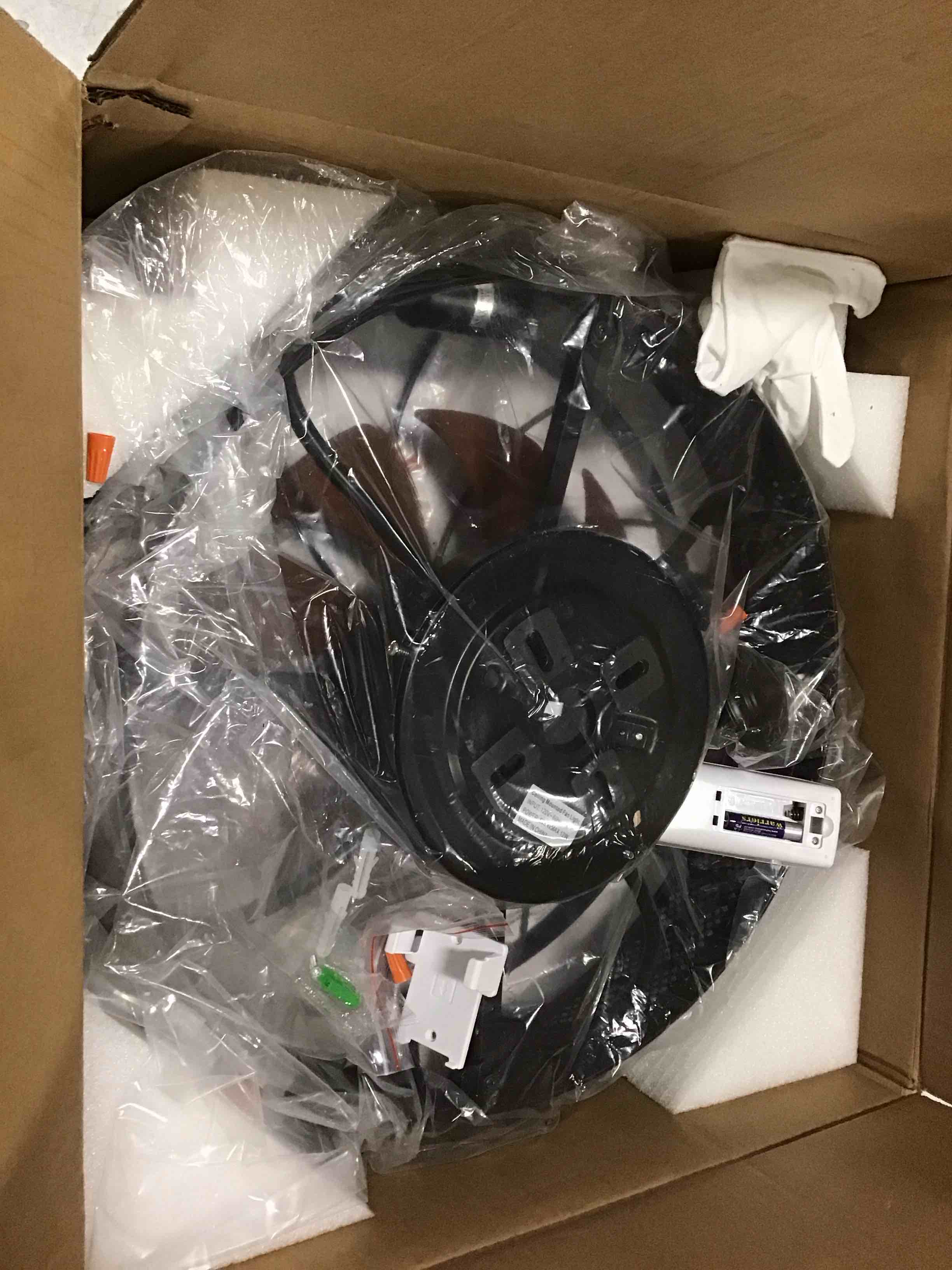 https://s3.amazonaws.com/lotting-images-prod/bidfta/GRN6144938_1709145415531.jpeg