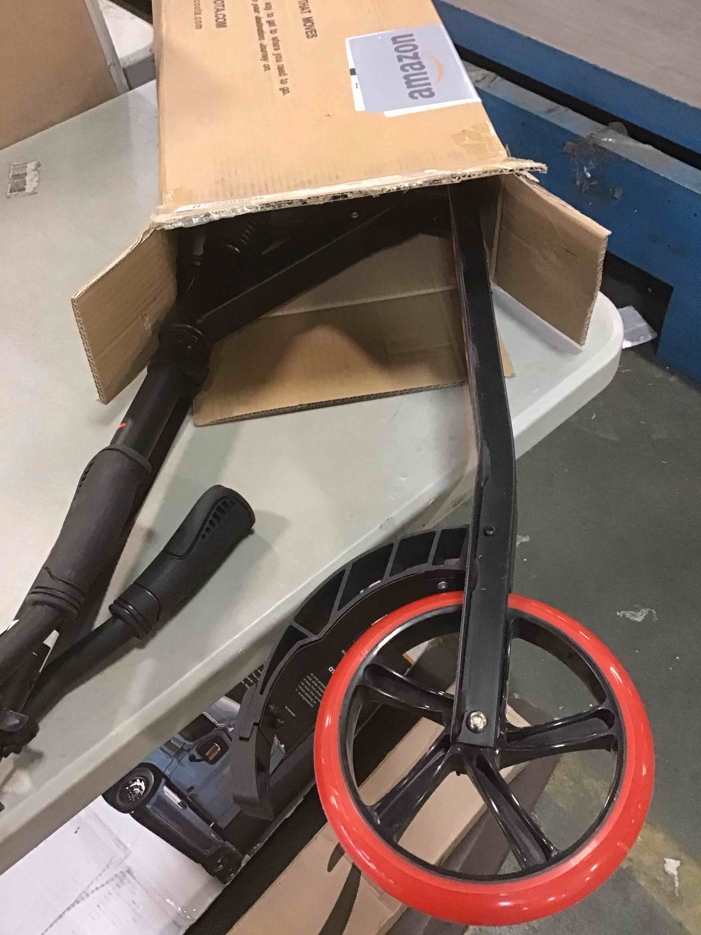 https://s3.amazonaws.com/lotting-images-prod/bidfta/GRN6145511_1709325754789.jpeg
