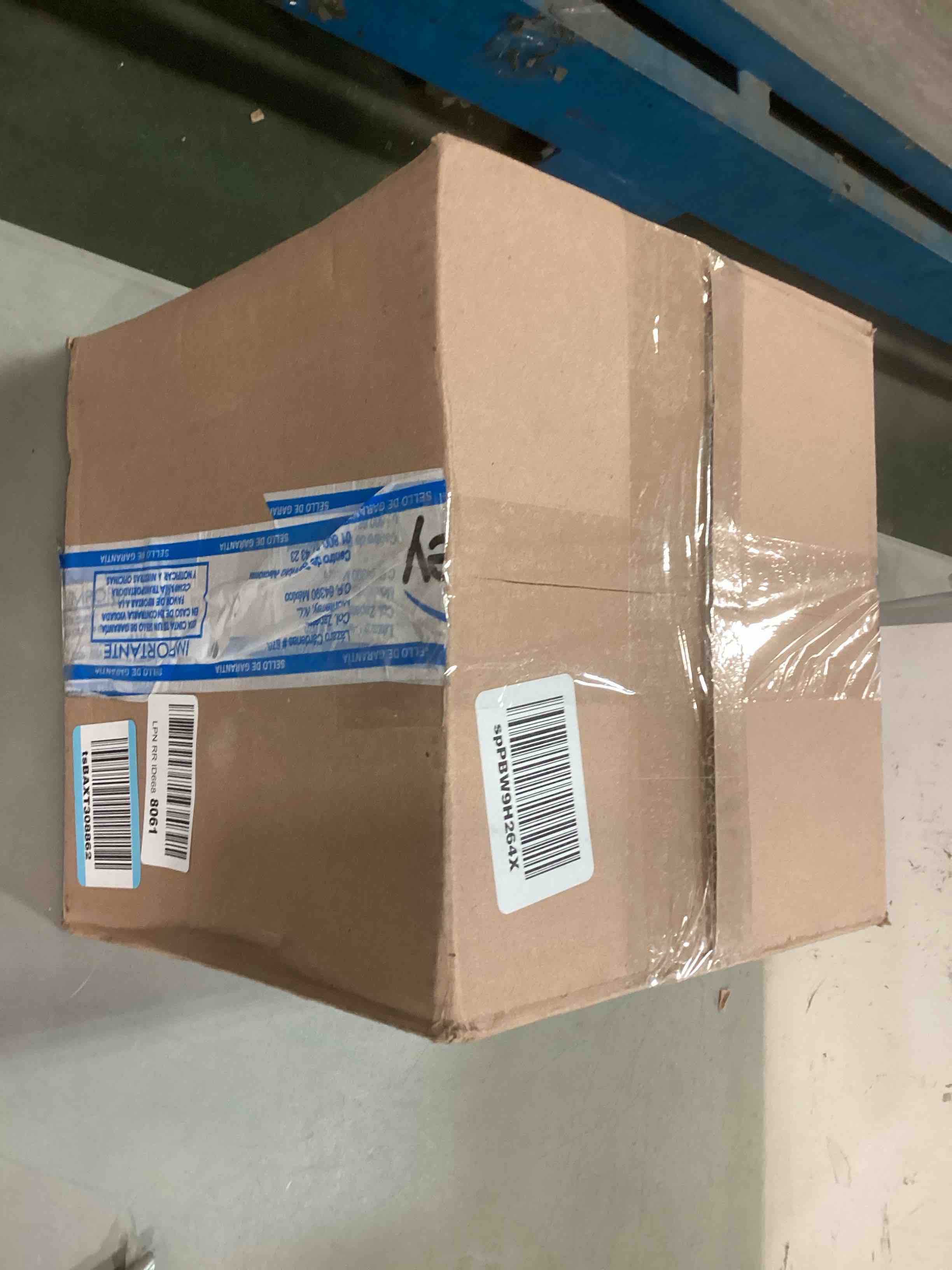 https://s3.amazonaws.com/lotting-images-prod/bidfta/GRN6145825_1709473710456.jpeg