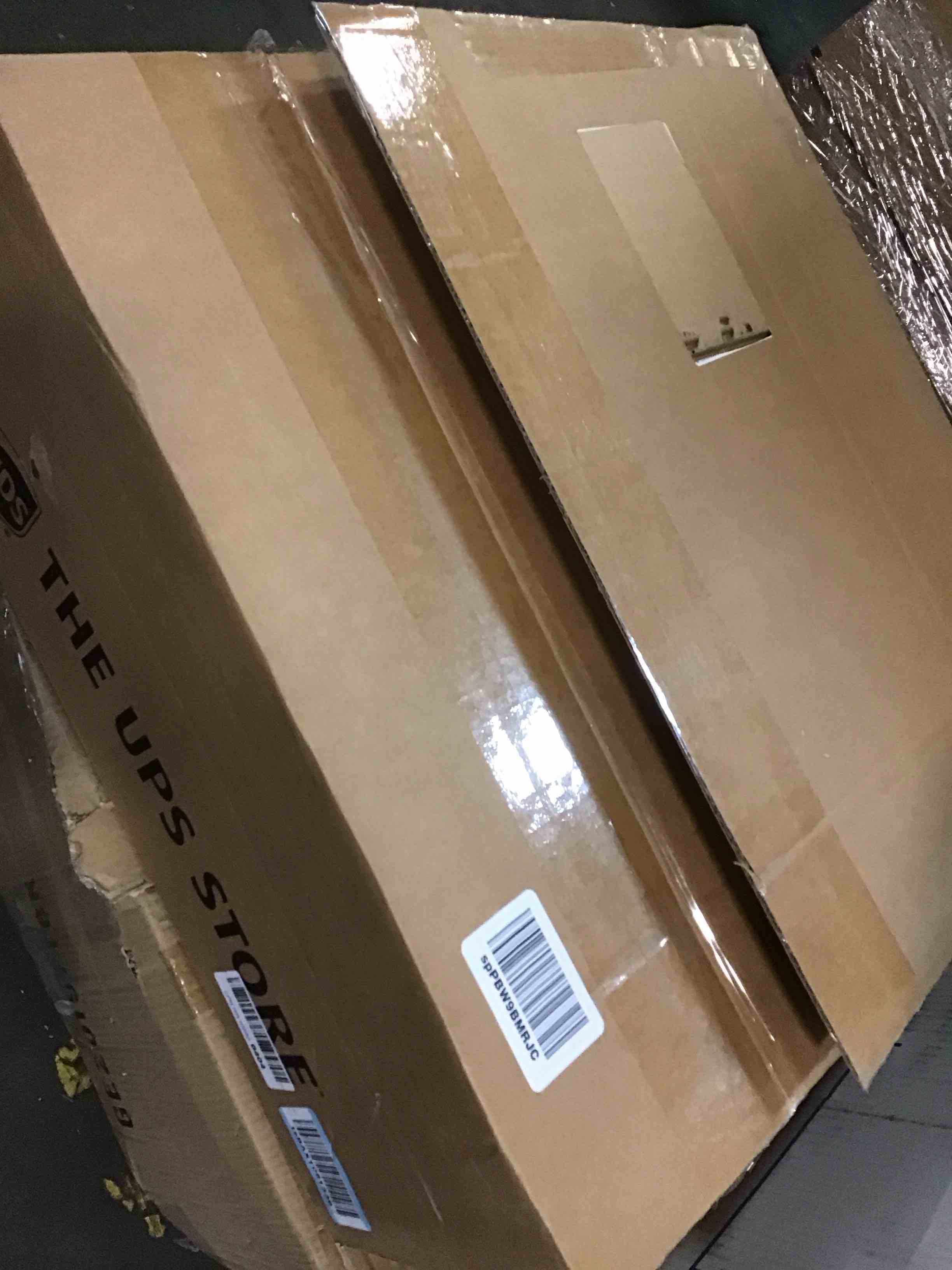 https://s3.amazonaws.com/lotting-images-prod/bidfta/GRN6146714_1709241542713.jpeg