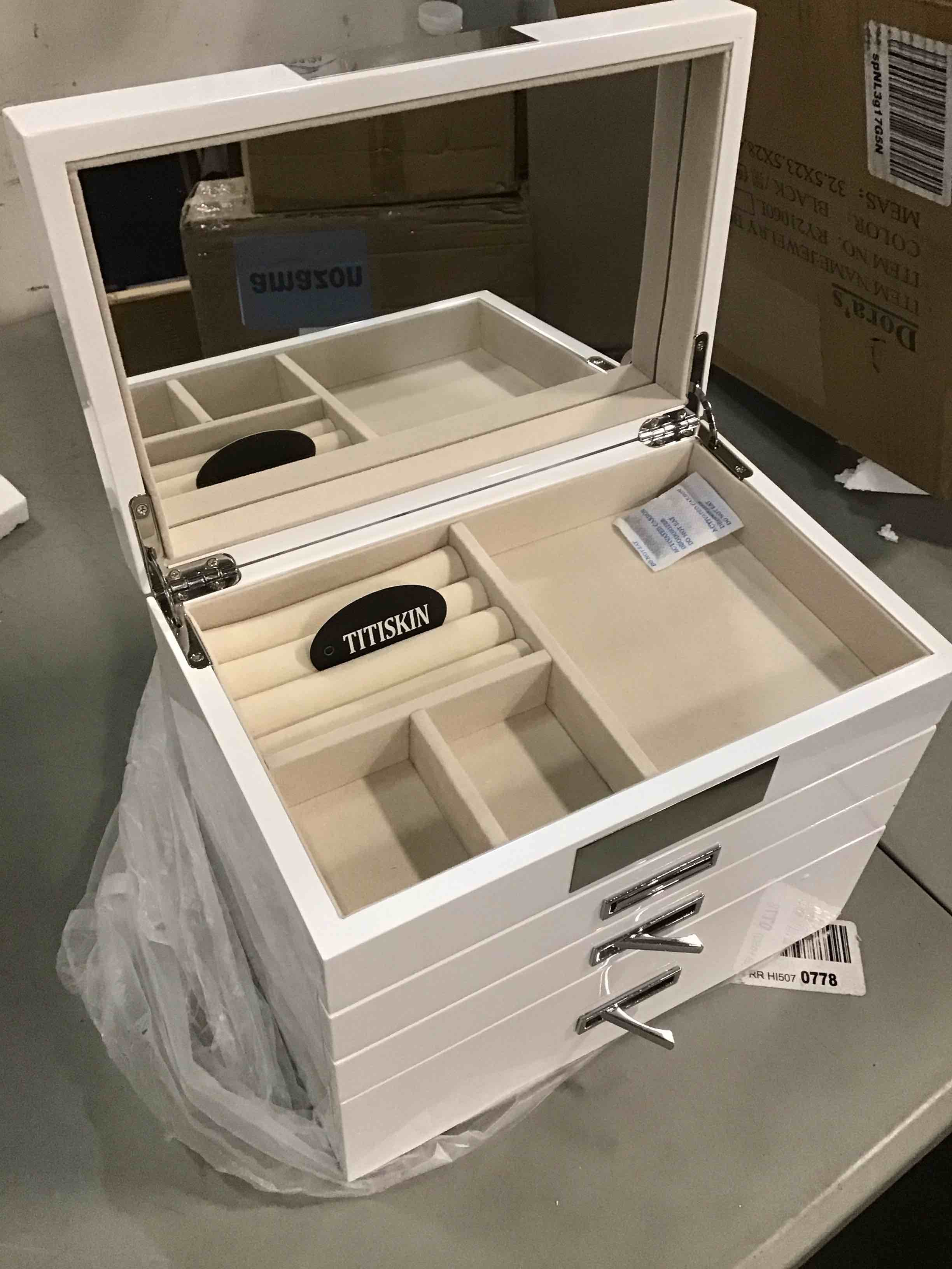 https://s3.amazonaws.com/lotting-images-prod/bidfta/GRN6146784_1709302655000.jpeg