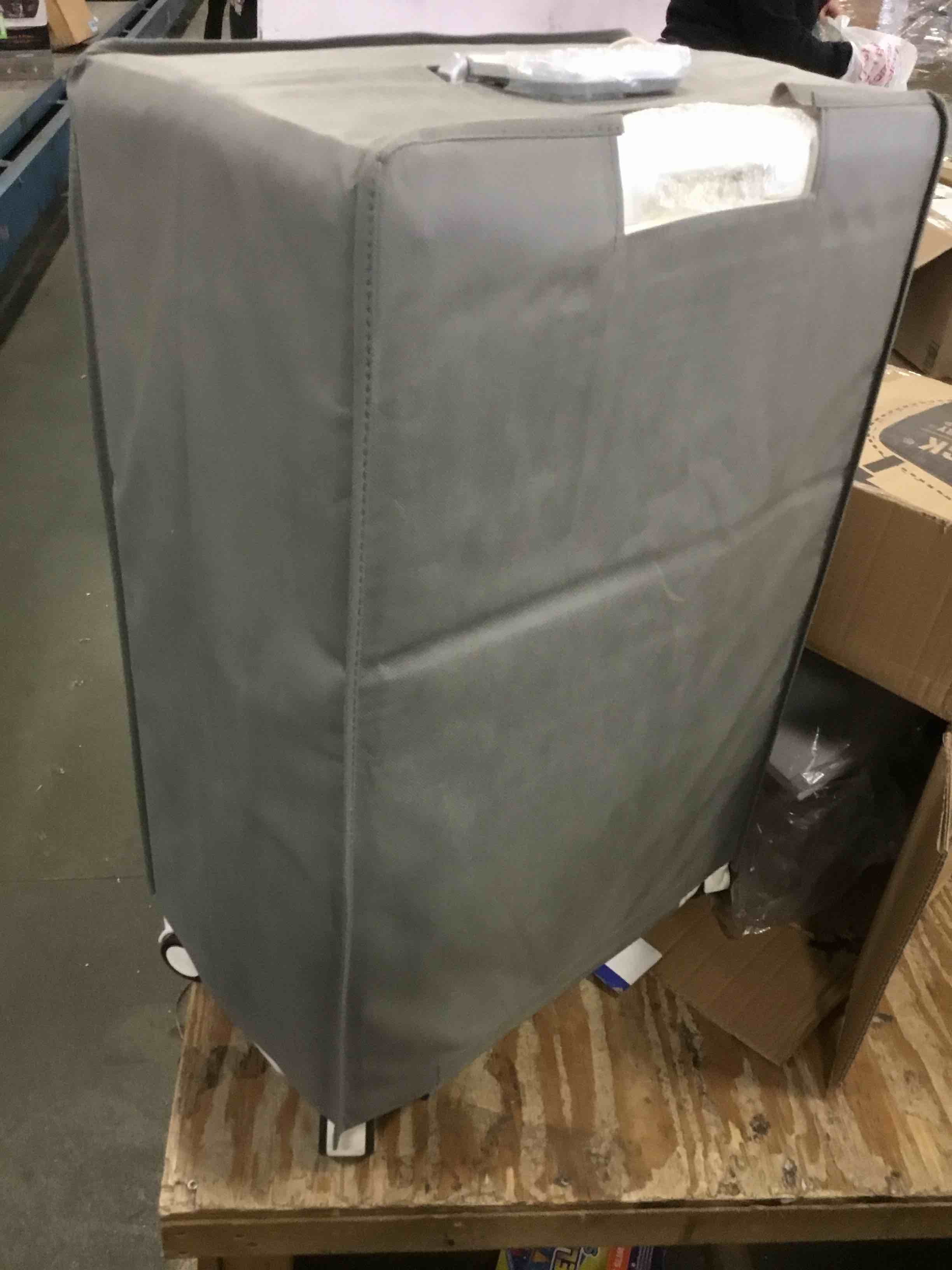 https://s3.amazonaws.com/lotting-images-prod/bidfta/GRN6149550_1709148354948.jpeg