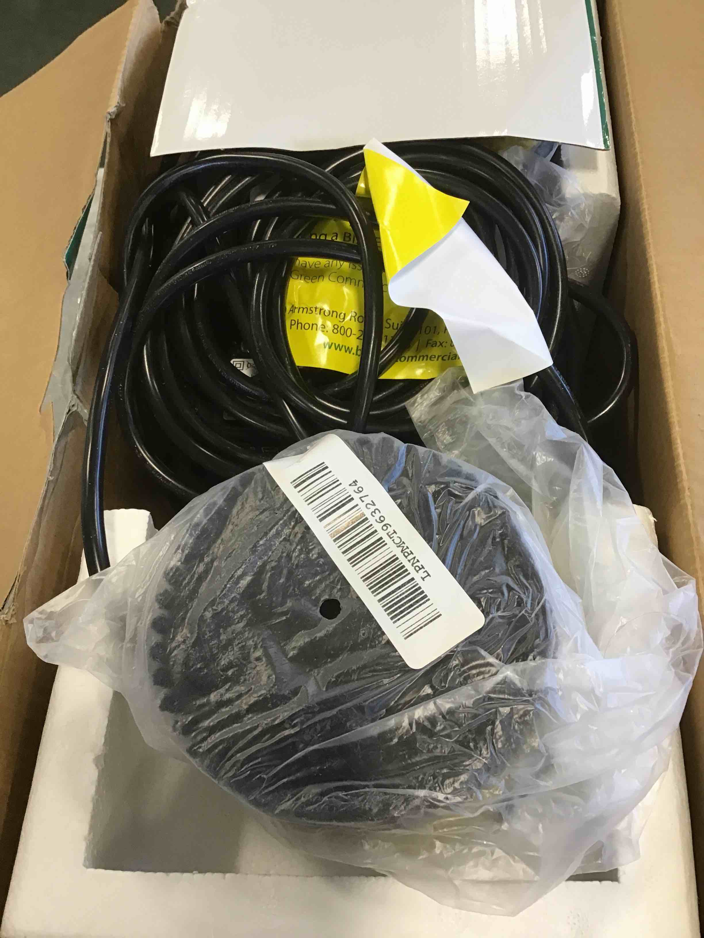 https://s3.amazonaws.com/lotting-images-prod/bidfta/GRN6151589_1709221287675.jpeg
