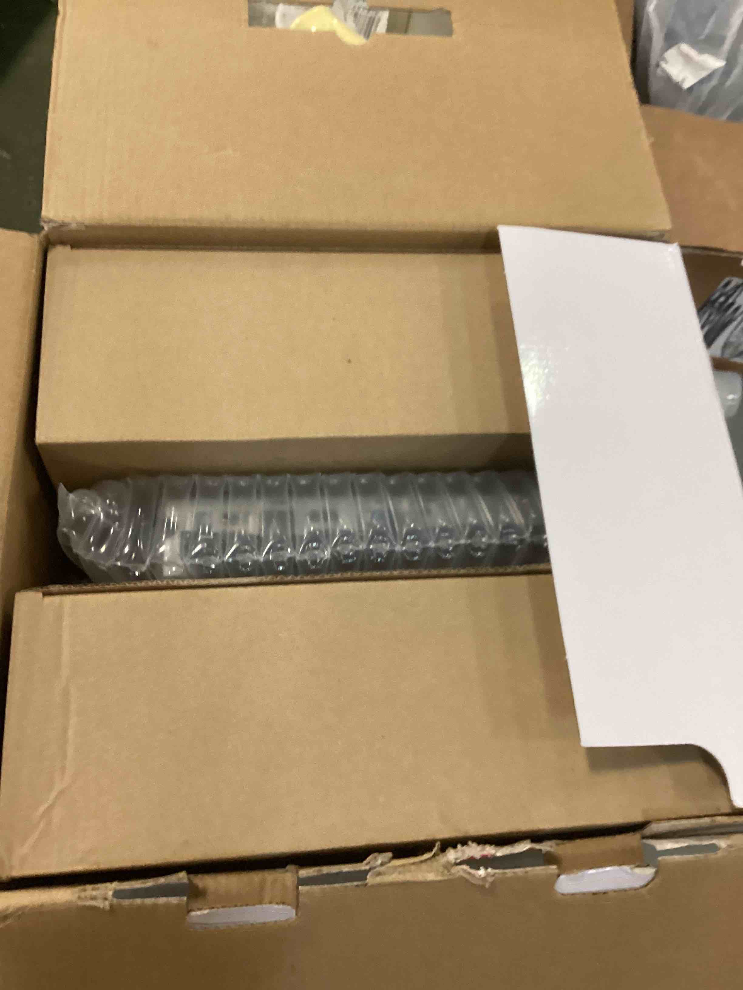 https://s3.amazonaws.com/lotting-images-prod/bidfta/GRN6152121_1715003791202.jpeg