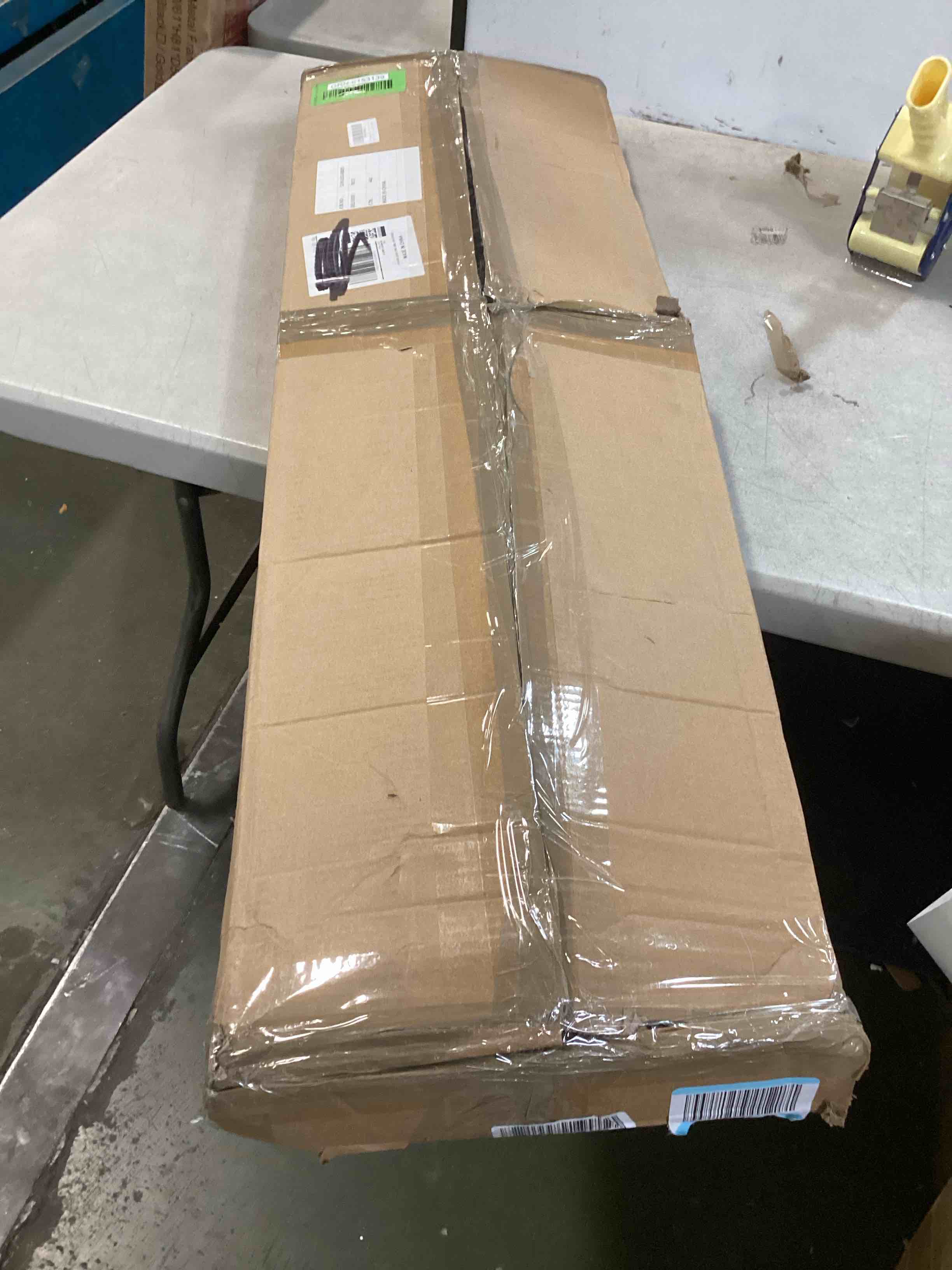 https://s3.amazonaws.com/lotting-images-prod/bidfta/GRN6153139_1715622824221.jpeg