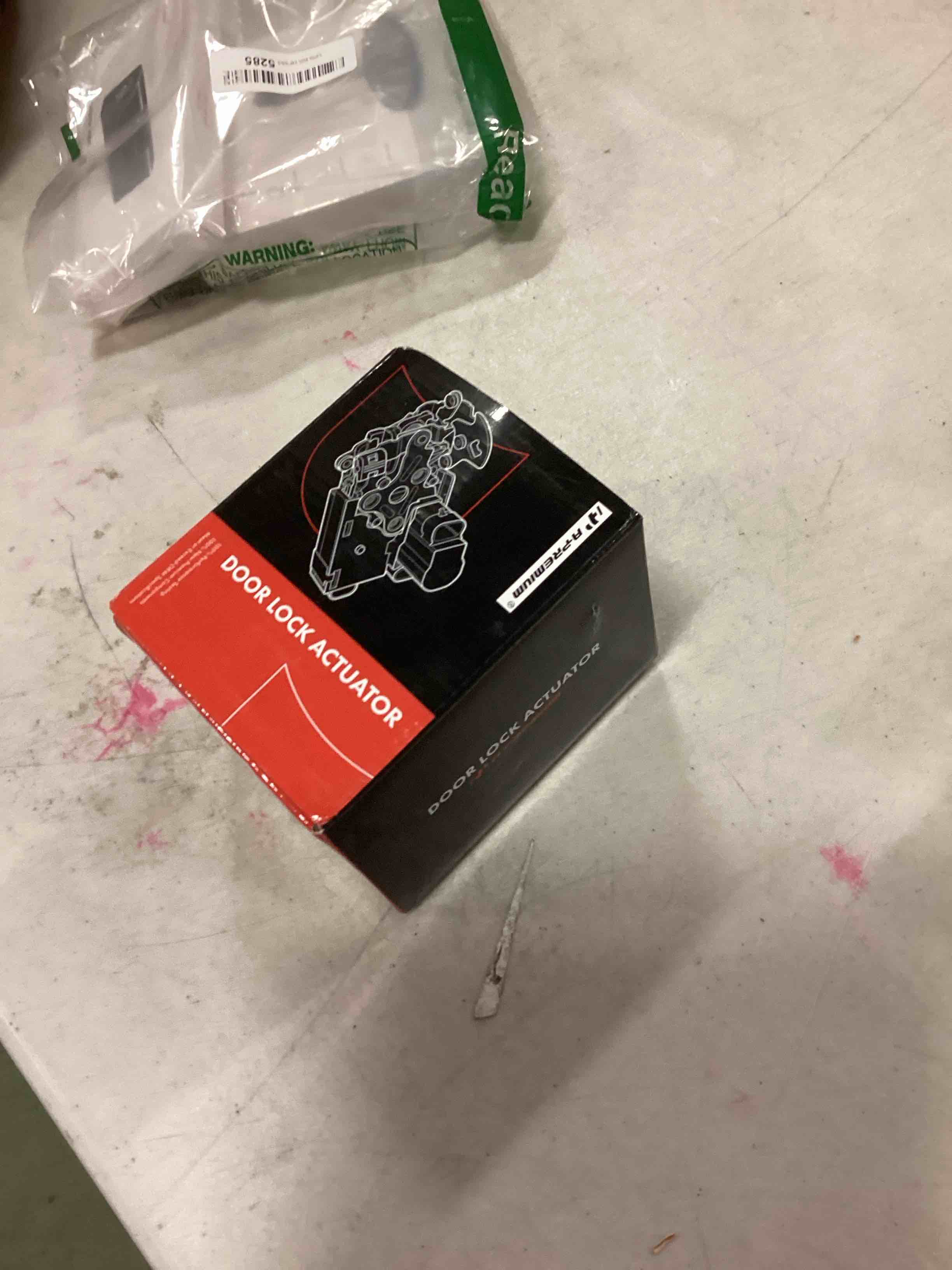 https://s3.amazonaws.com/lotting-images-prod/bidfta/GRN6153705_1714076137071.jpeg