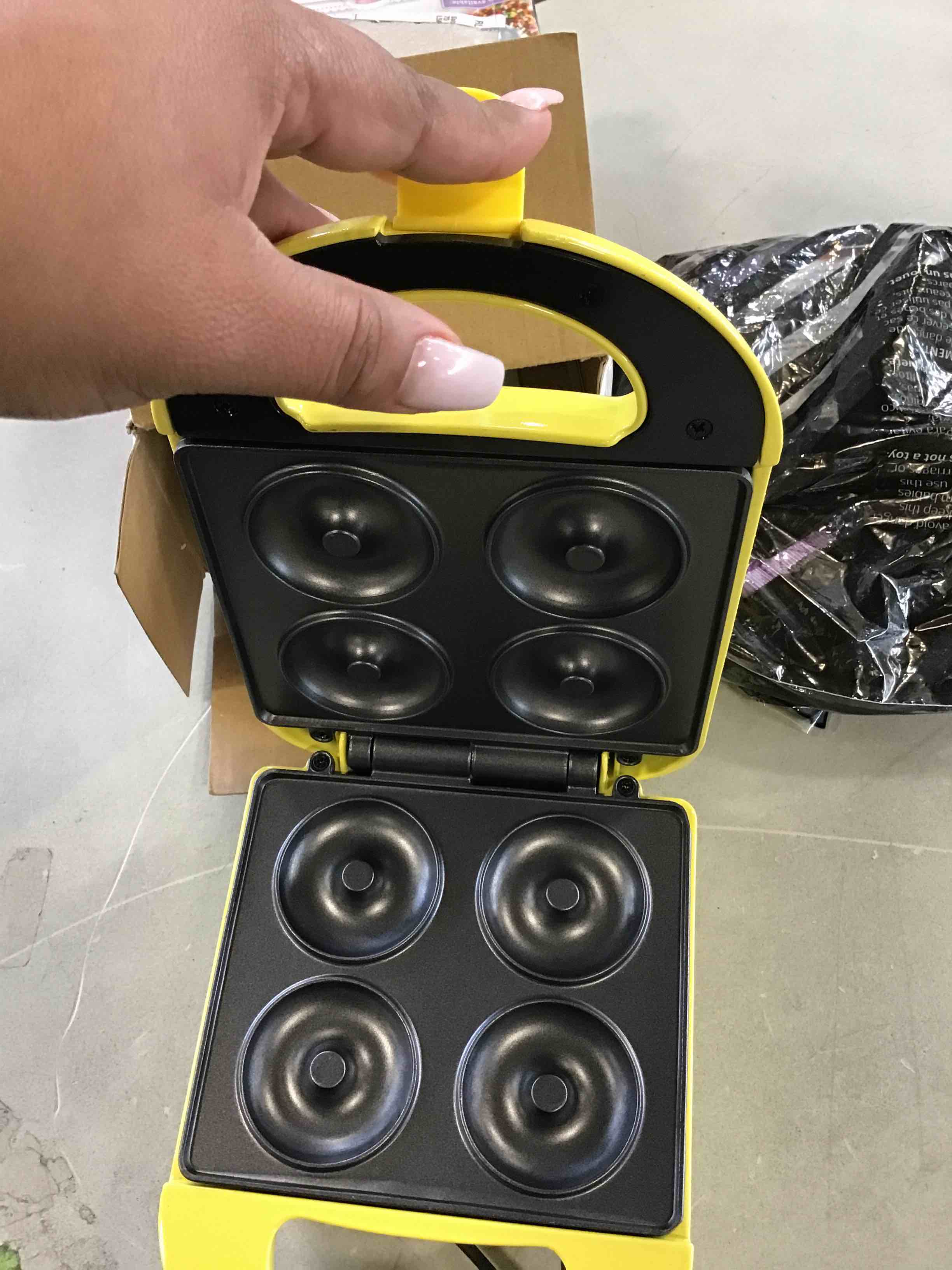 https://s3.amazonaws.com/lotting-images-prod/bidfta/GRN6157492_1714410129214.jpeg
