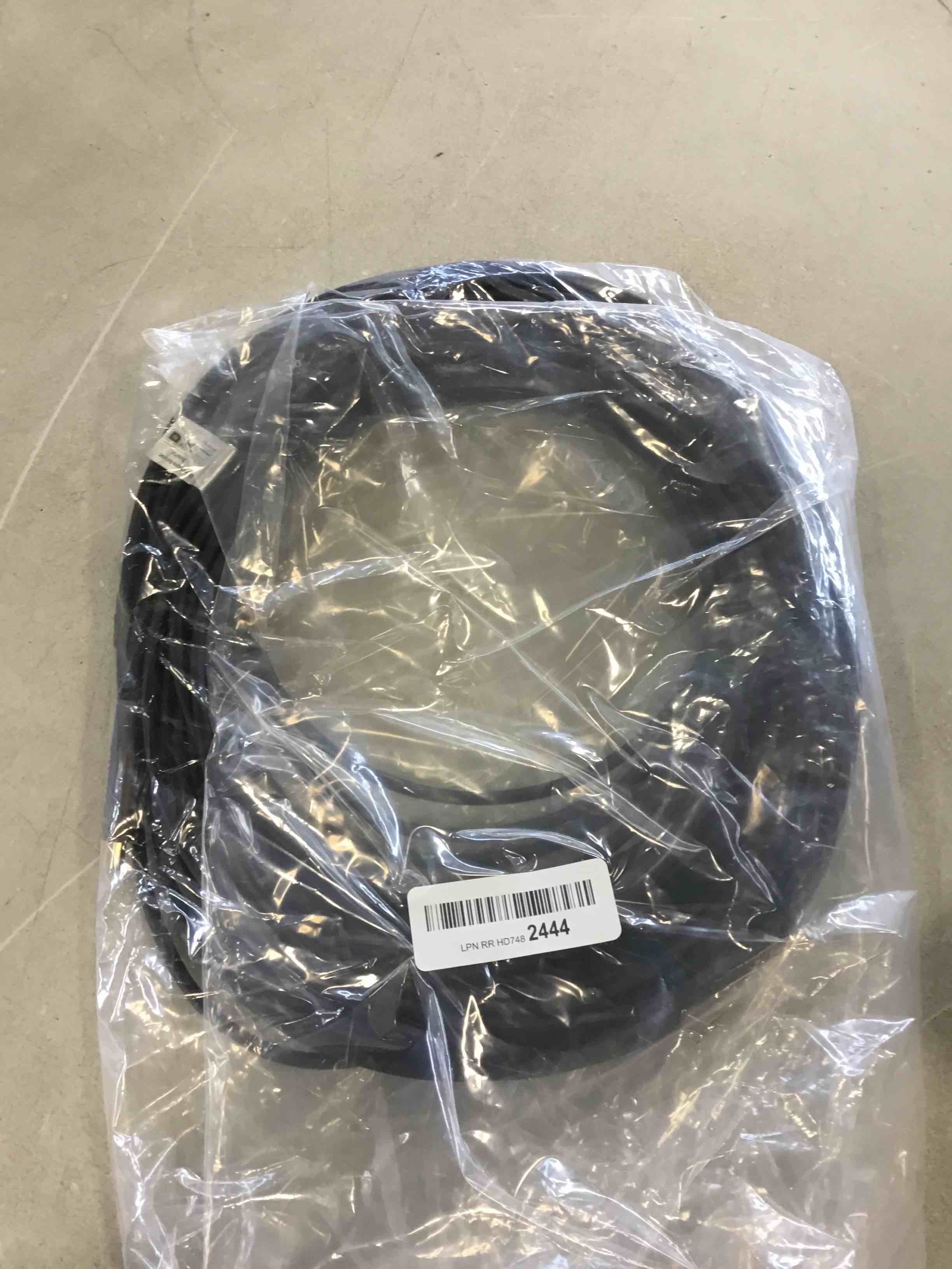 https://s3.amazonaws.com/lotting-images-prod/bidfta/GRN6157840_1714497395460.jpeg