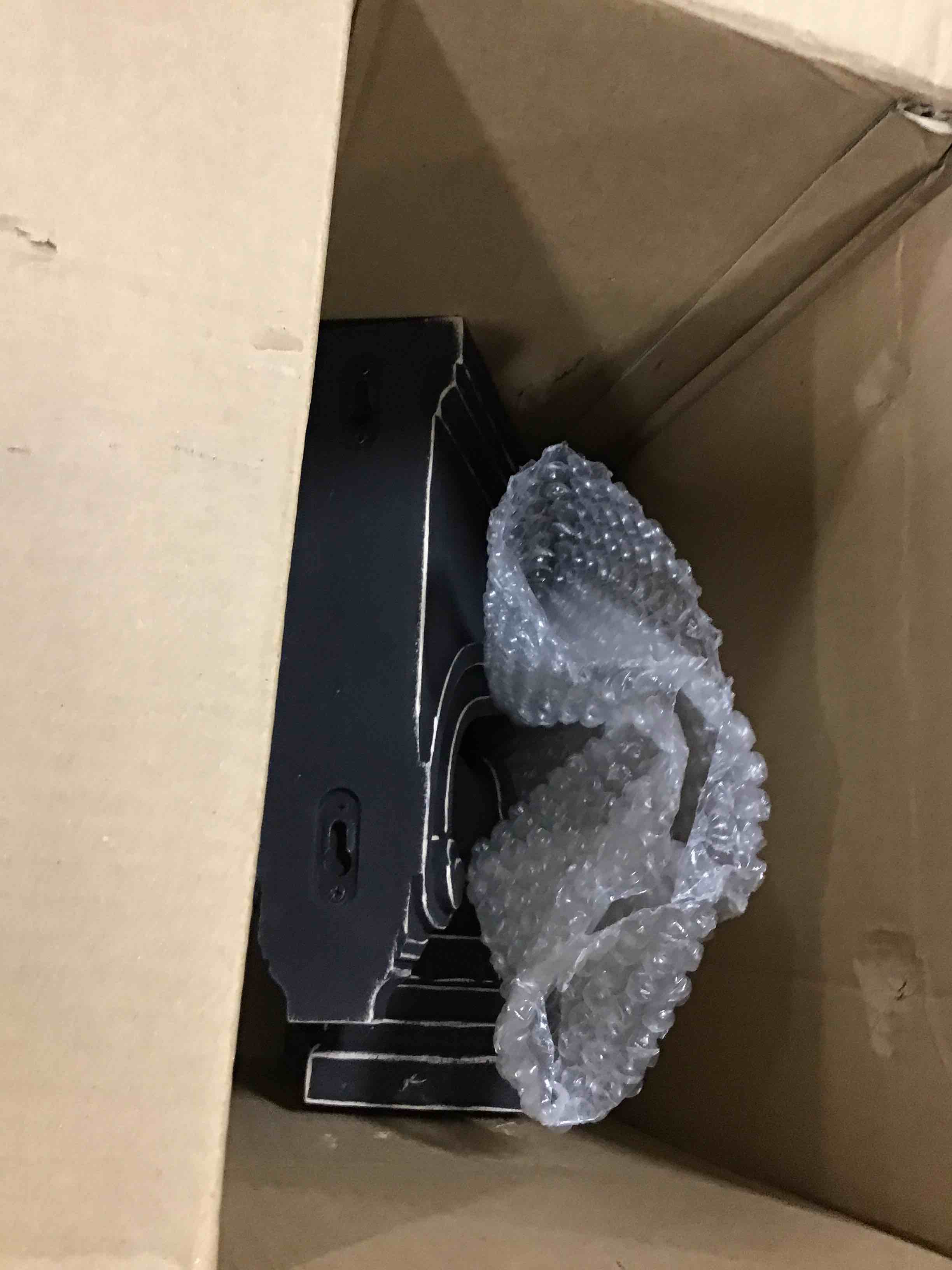 https://s3.amazonaws.com/lotting-images-prod/bidfta/GRN6160327_1714478966791.jpeg