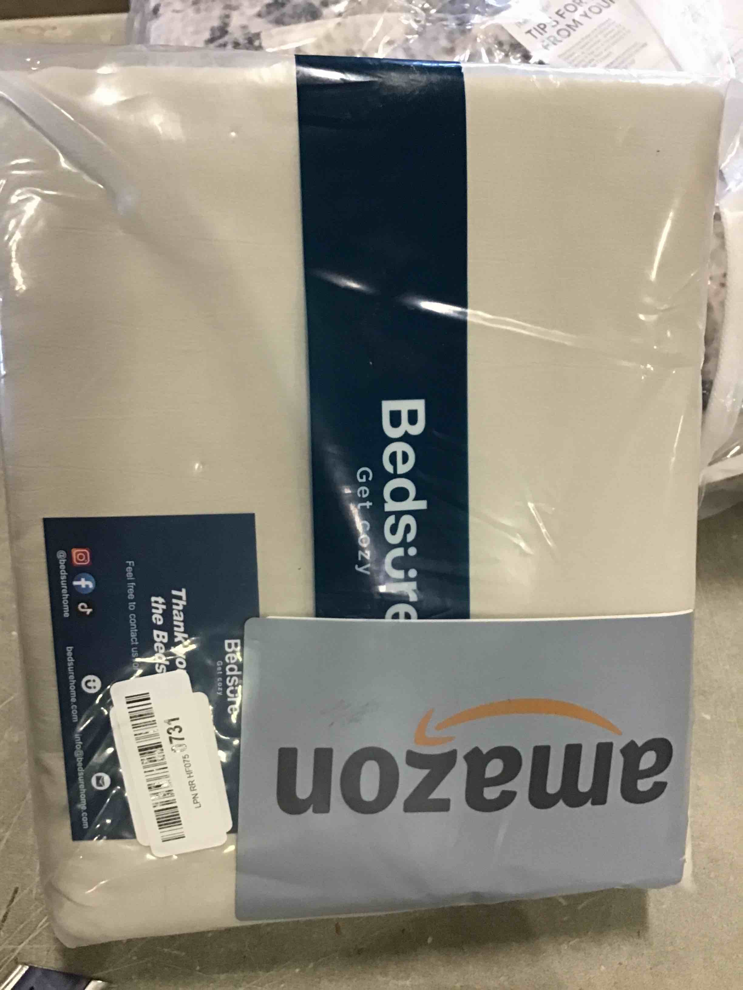 https://s3.amazonaws.com/lotting-images-prod/bidfta/GRN6160605_1714507017263.jpeg