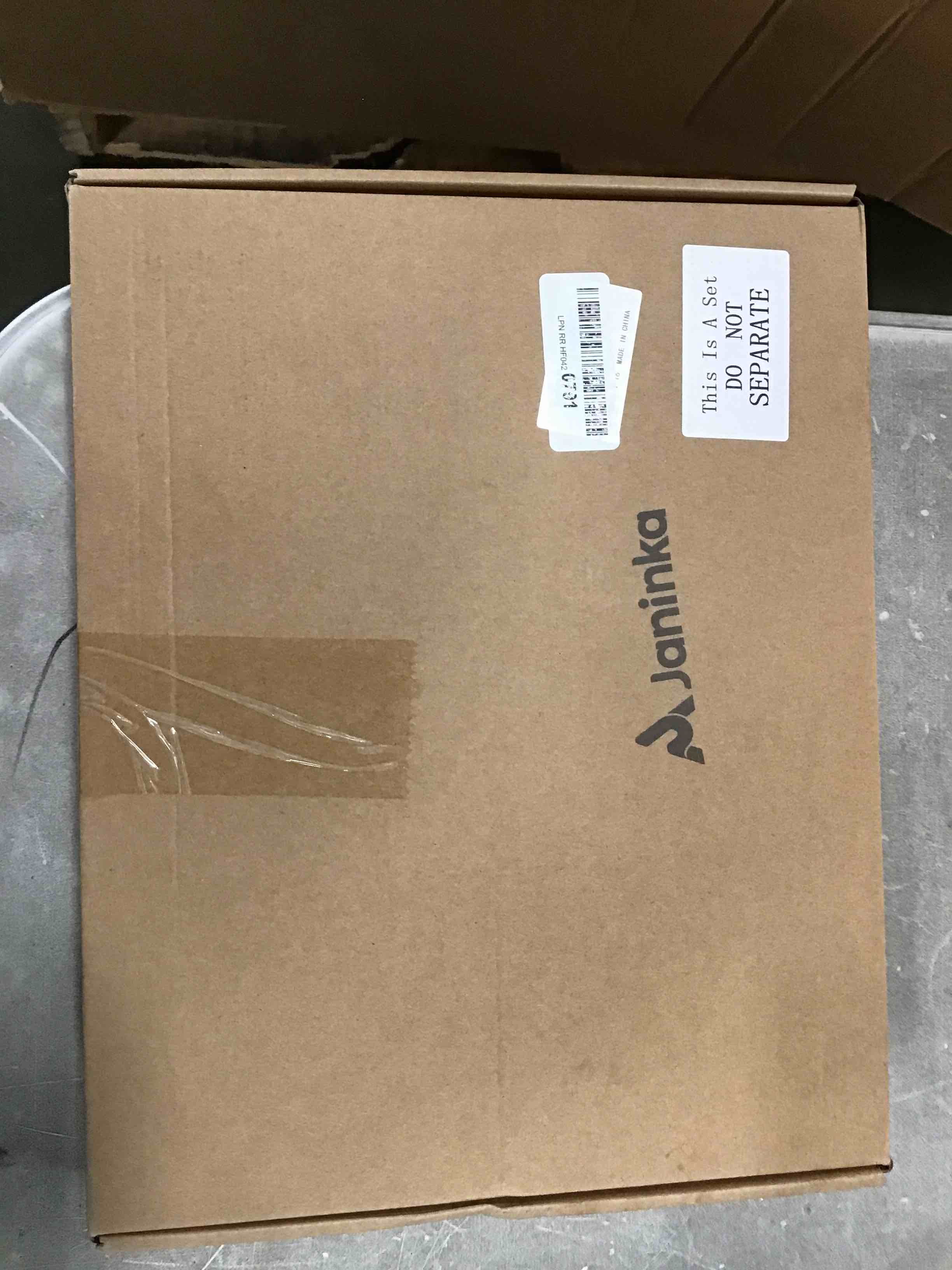 https://s3.amazonaws.com/lotting-images-prod/bidfta/GRN6160660_1714565005348.jpeg