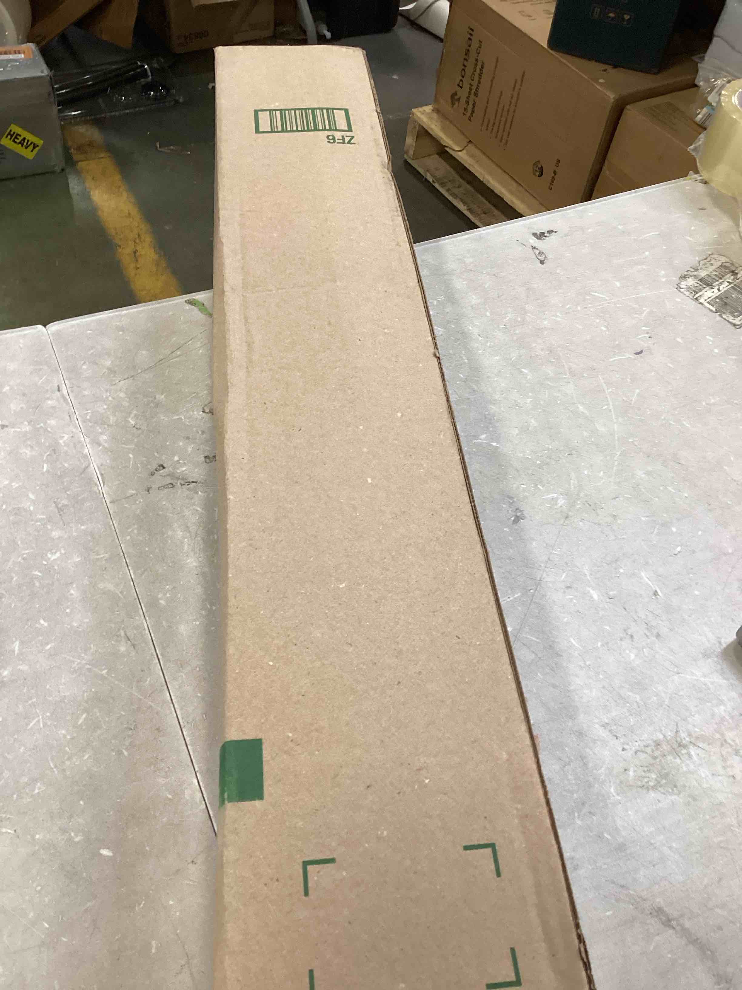 https://s3.amazonaws.com/lotting-images-prod/bidfta/GRN6161282_1714568865492.jpeg