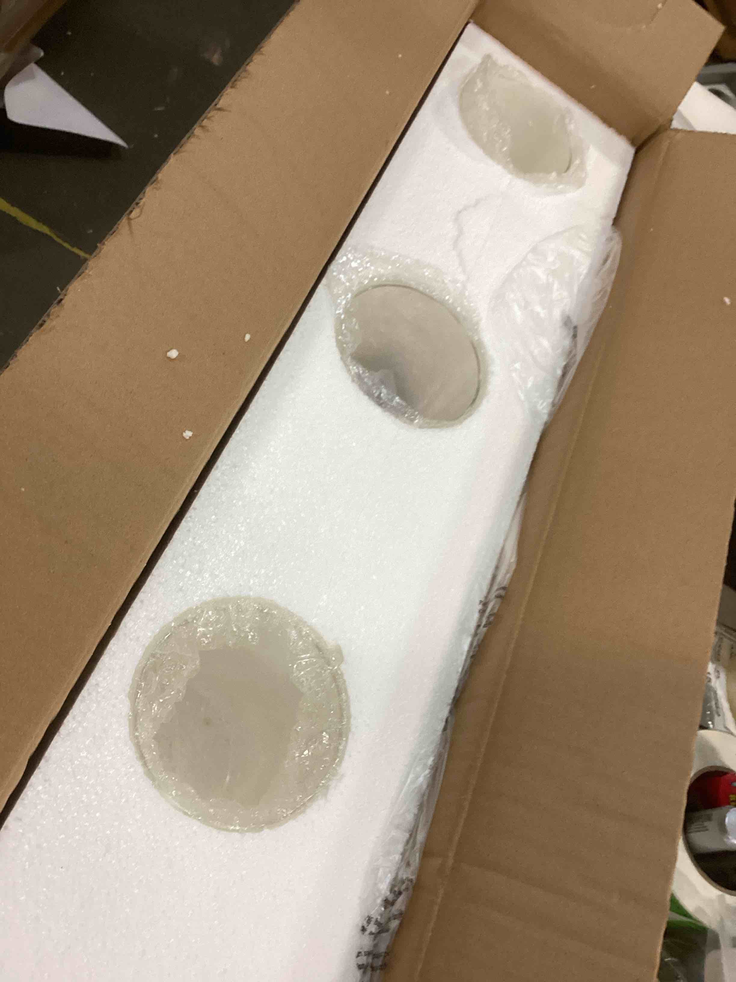 https://s3.amazonaws.com/lotting-images-prod/bidfta/GRN6162835_1714220593580.jpeg