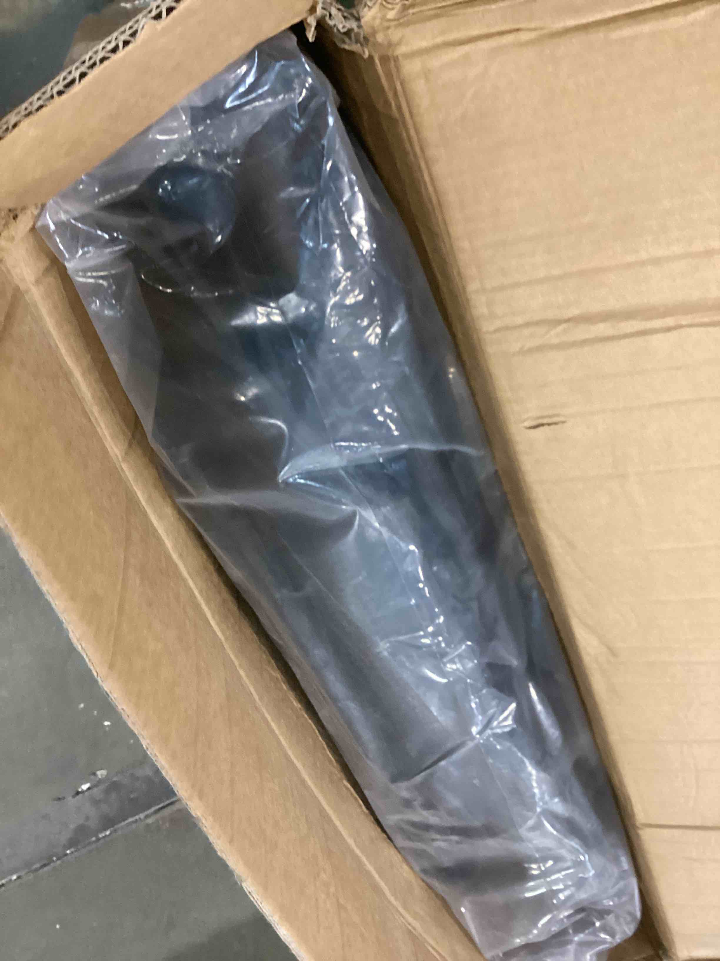 https://s3.amazonaws.com/lotting-images-prod/bidfta/GRN6162863_1714224361941.jpeg