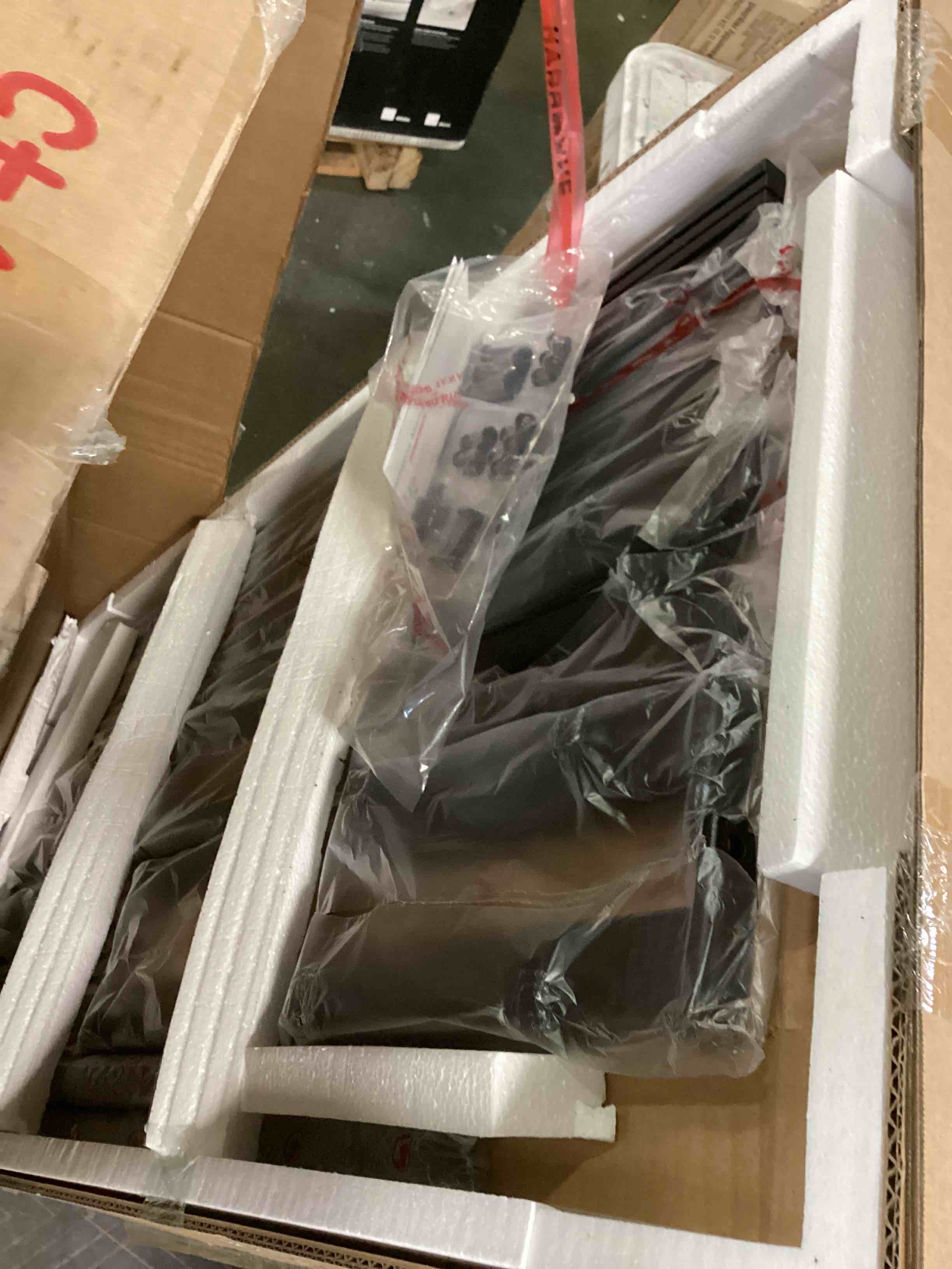 https://s3.amazonaws.com/lotting-images-prod/bidfta/GRN6163016_1714393519116.jpeg