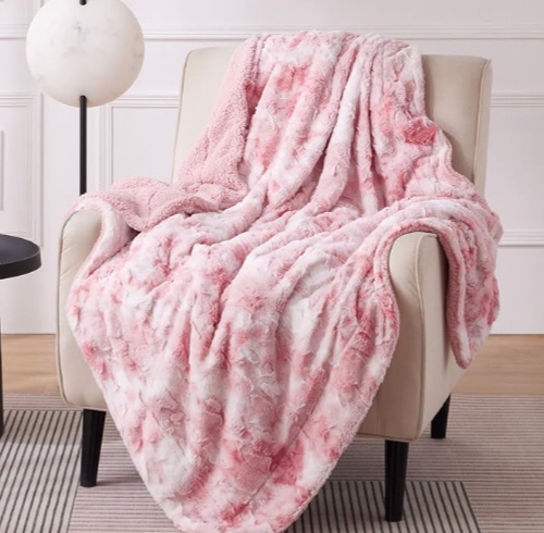 Bedsure Fuzzy Blanket for Couch - Pink, Soft and Comfy Sherpa, Plush and Furry Faux Fur, Reversible Throw Blankets for Sofa and Bed, 50x60 Inches