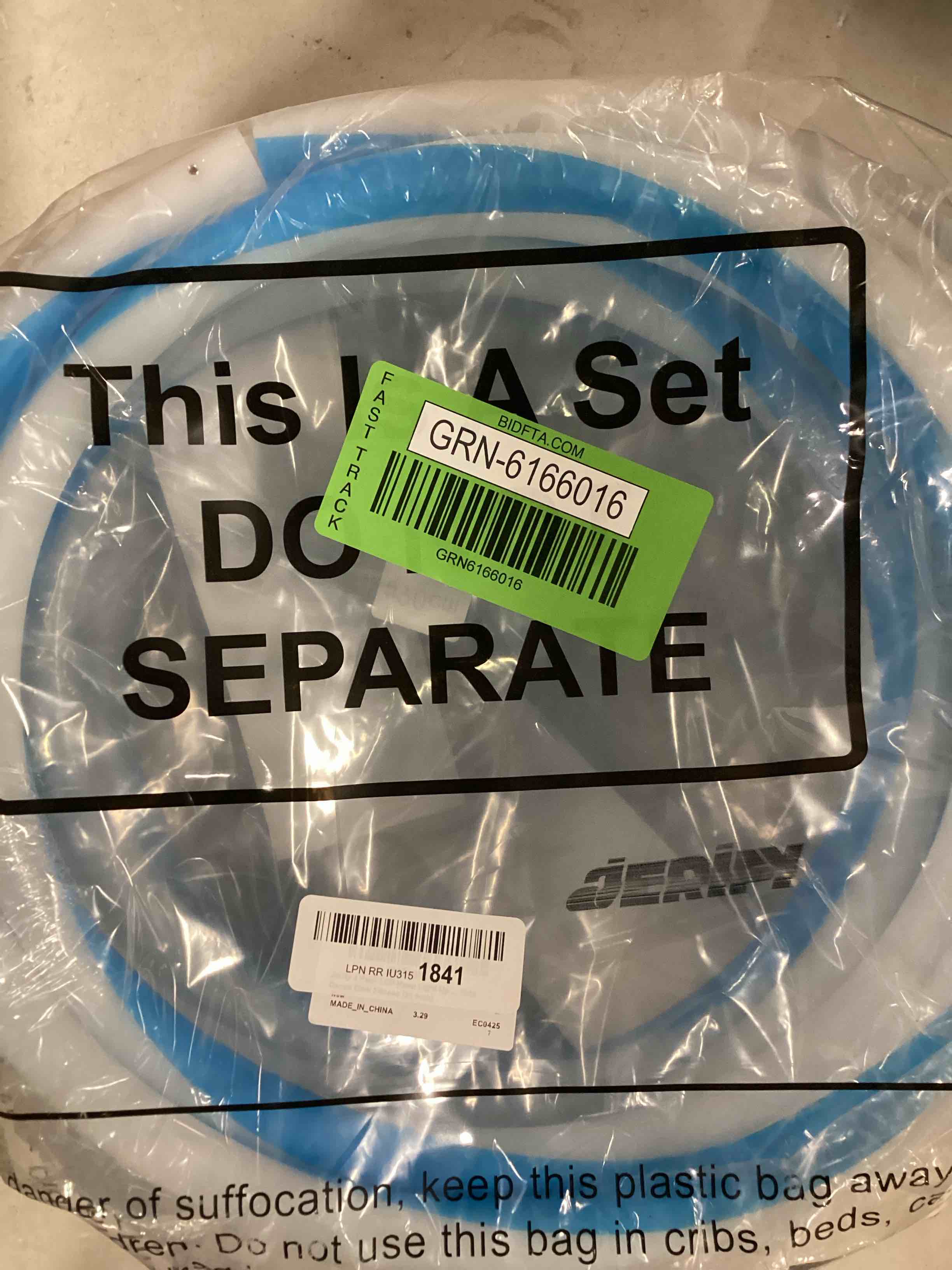 https://s3.amazonaws.com/lotting-images-prod/bidfta/GRN6166016_1718902542050.jpeg