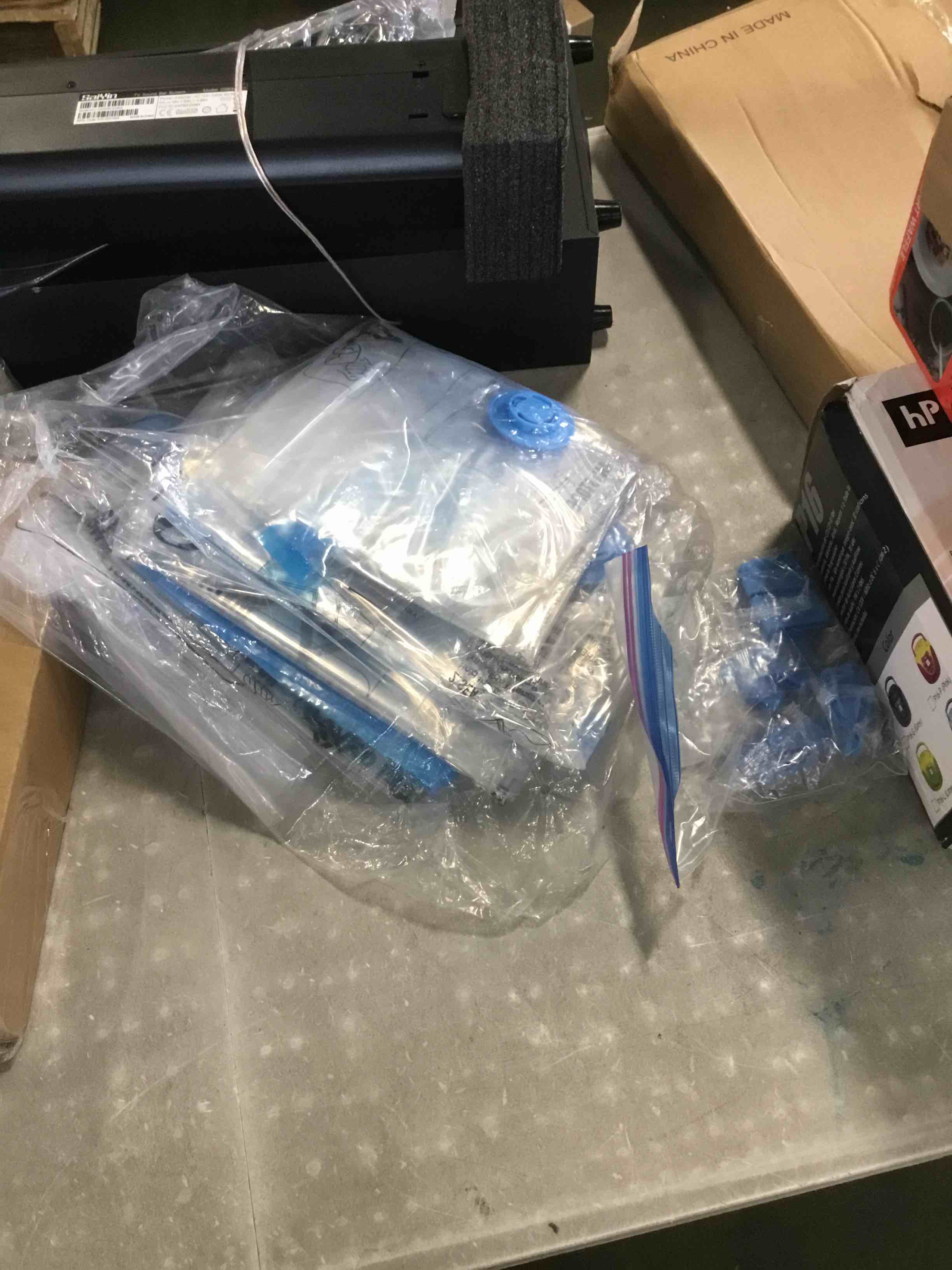 https://s3.amazonaws.com/lotting-images-prod/bidfta/GRN6170140_1718643499059.jpeg