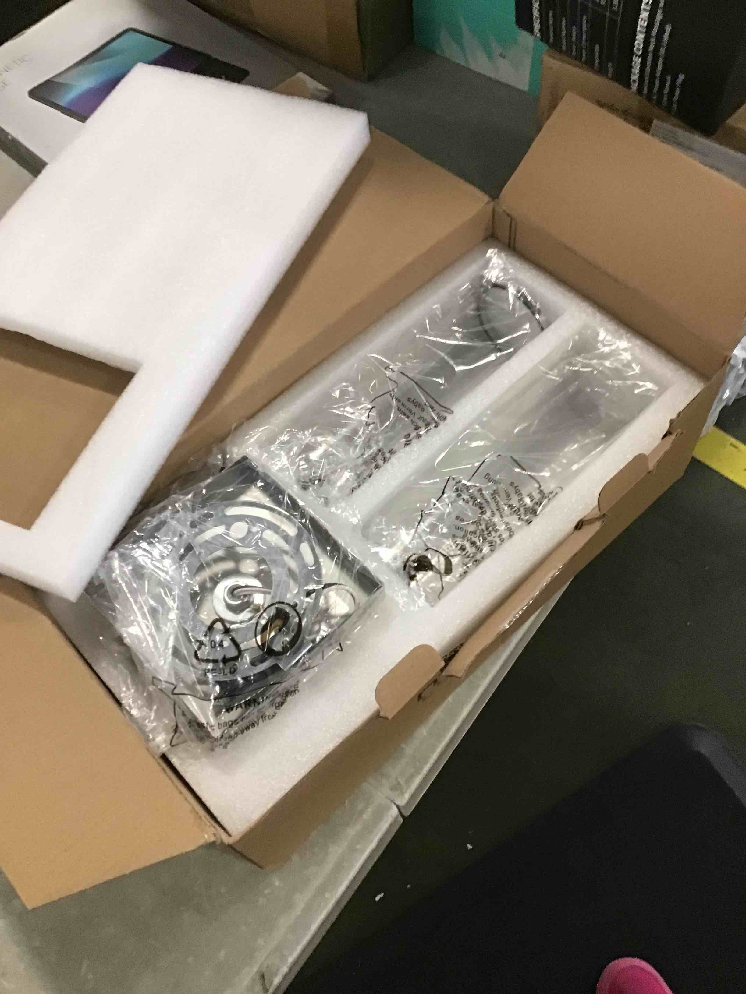 https://s3.amazonaws.com/lotting-images-prod/bidfta/GRN6170357_1718806957927.jpeg