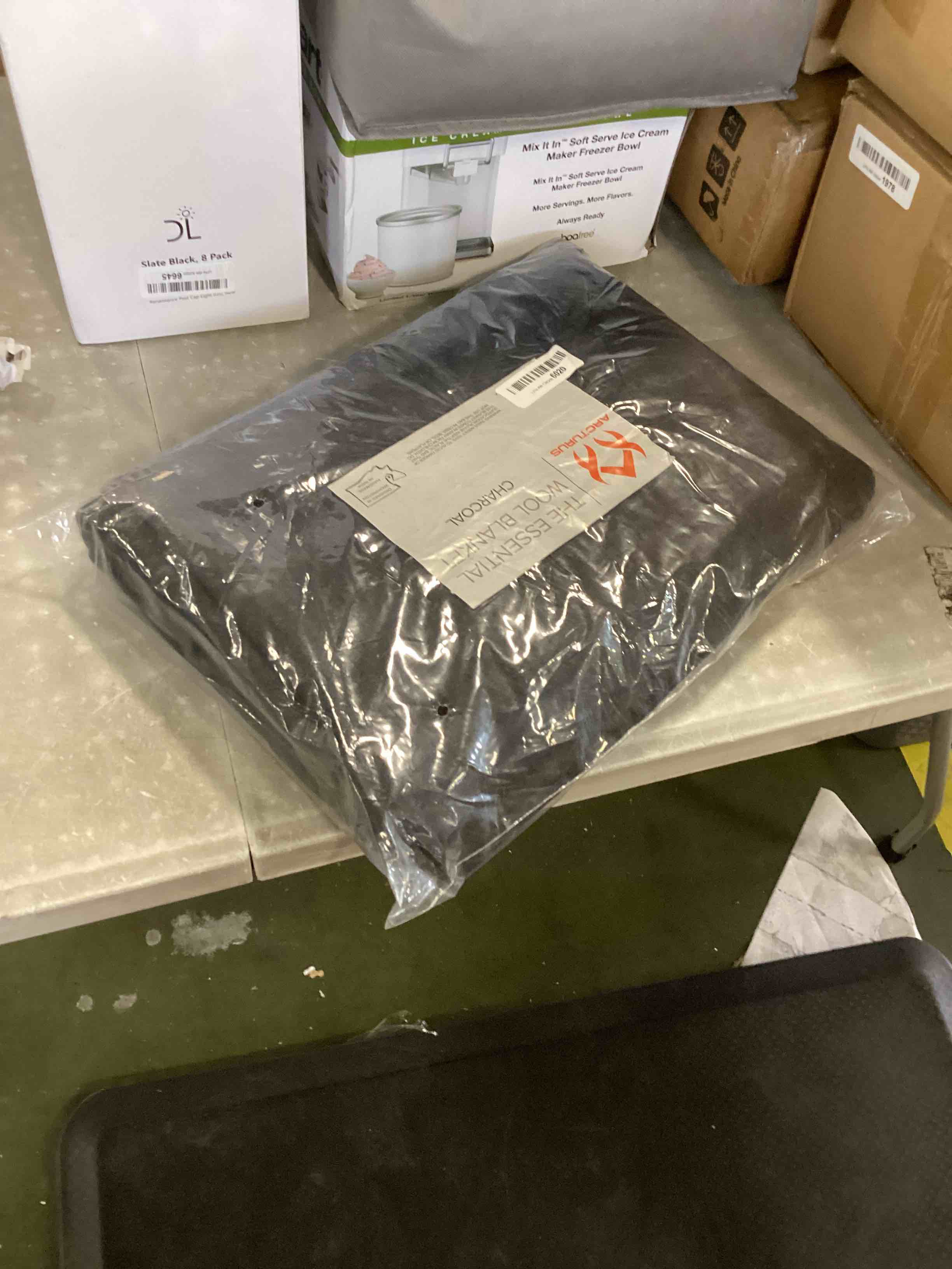 https://s3.amazonaws.com/lotting-images-prod/bidfta/GRN6171141_1718989372805.jpeg