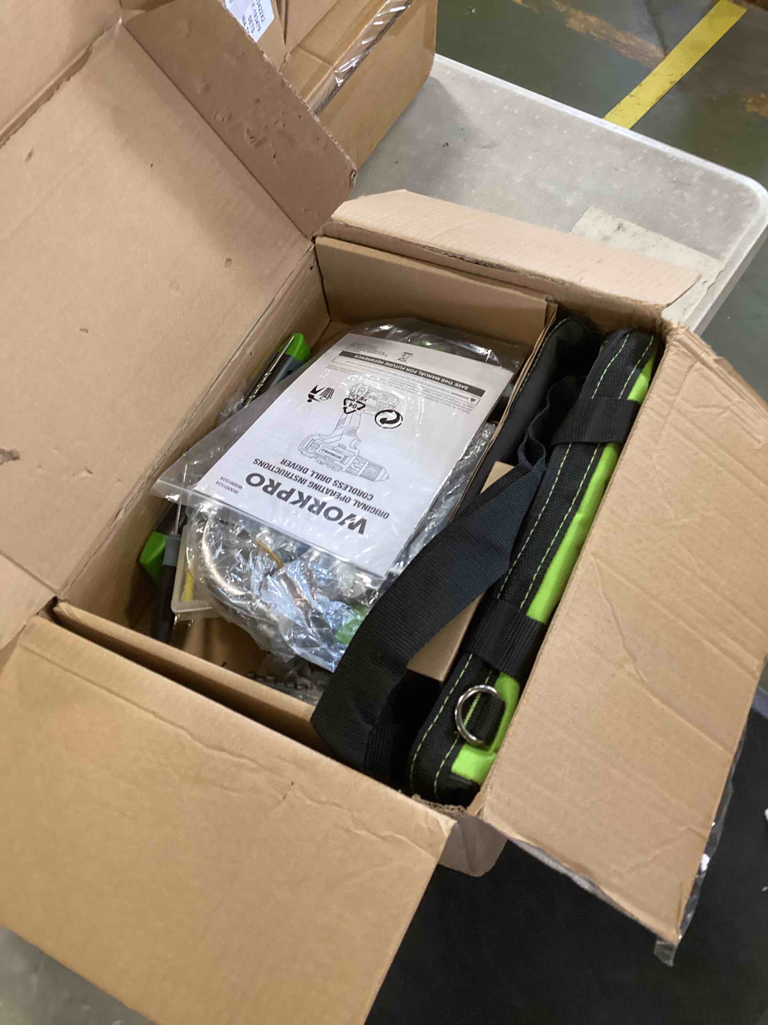 https://s3.amazonaws.com/lotting-images-prod/bidfta/GRN6171145_1718989663273.jpeg