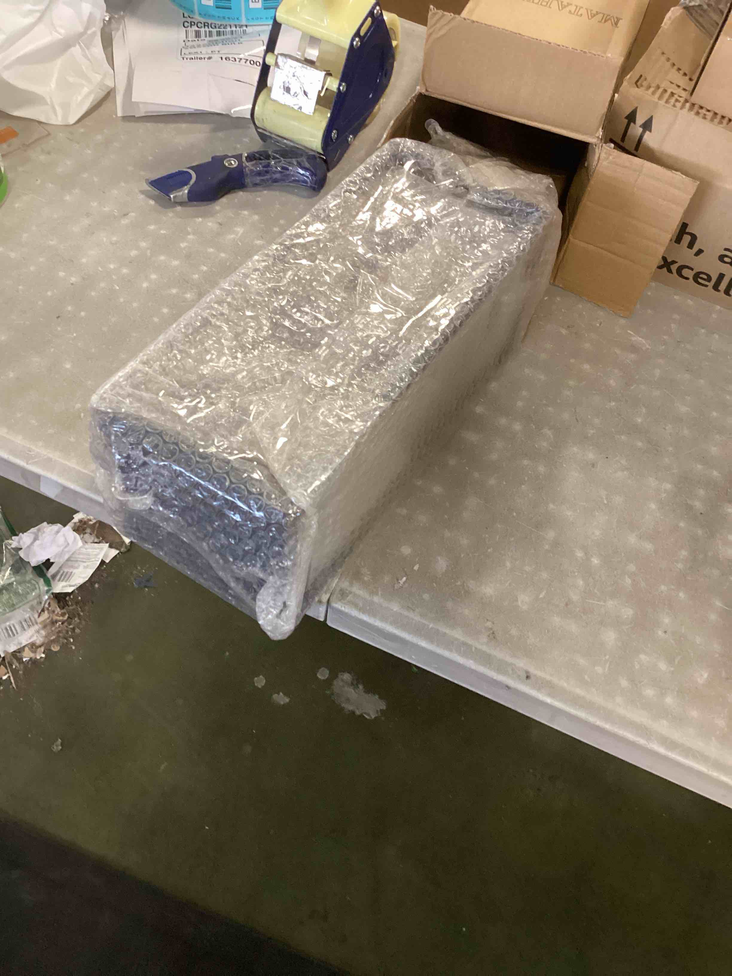 https://s3.amazonaws.com/lotting-images-prod/bidfta/GRN6171163_1718994741962.jpeg