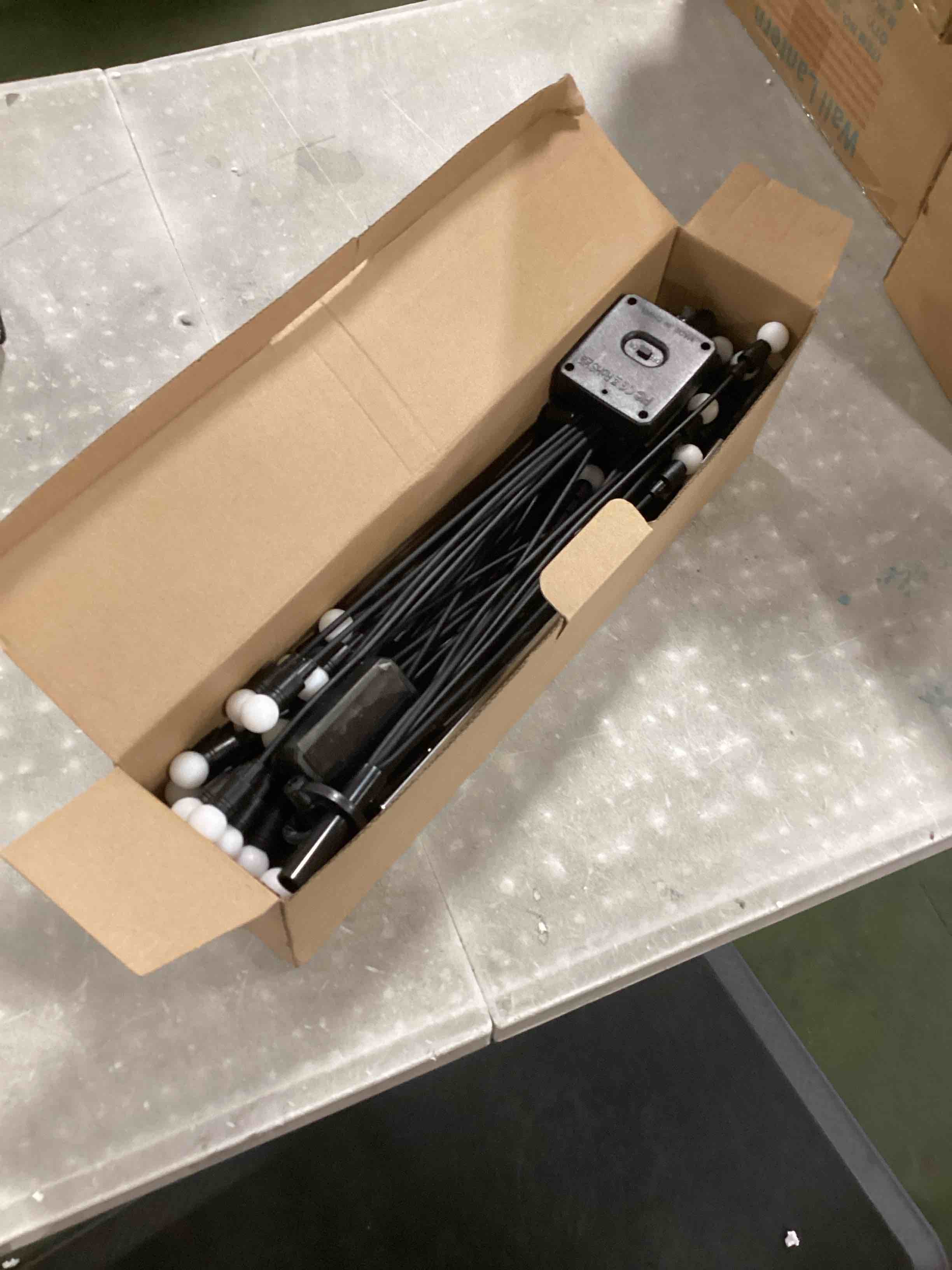 https://s3.amazonaws.com/lotting-images-prod/bidfta/GRN6171265_1719402026246.jpeg