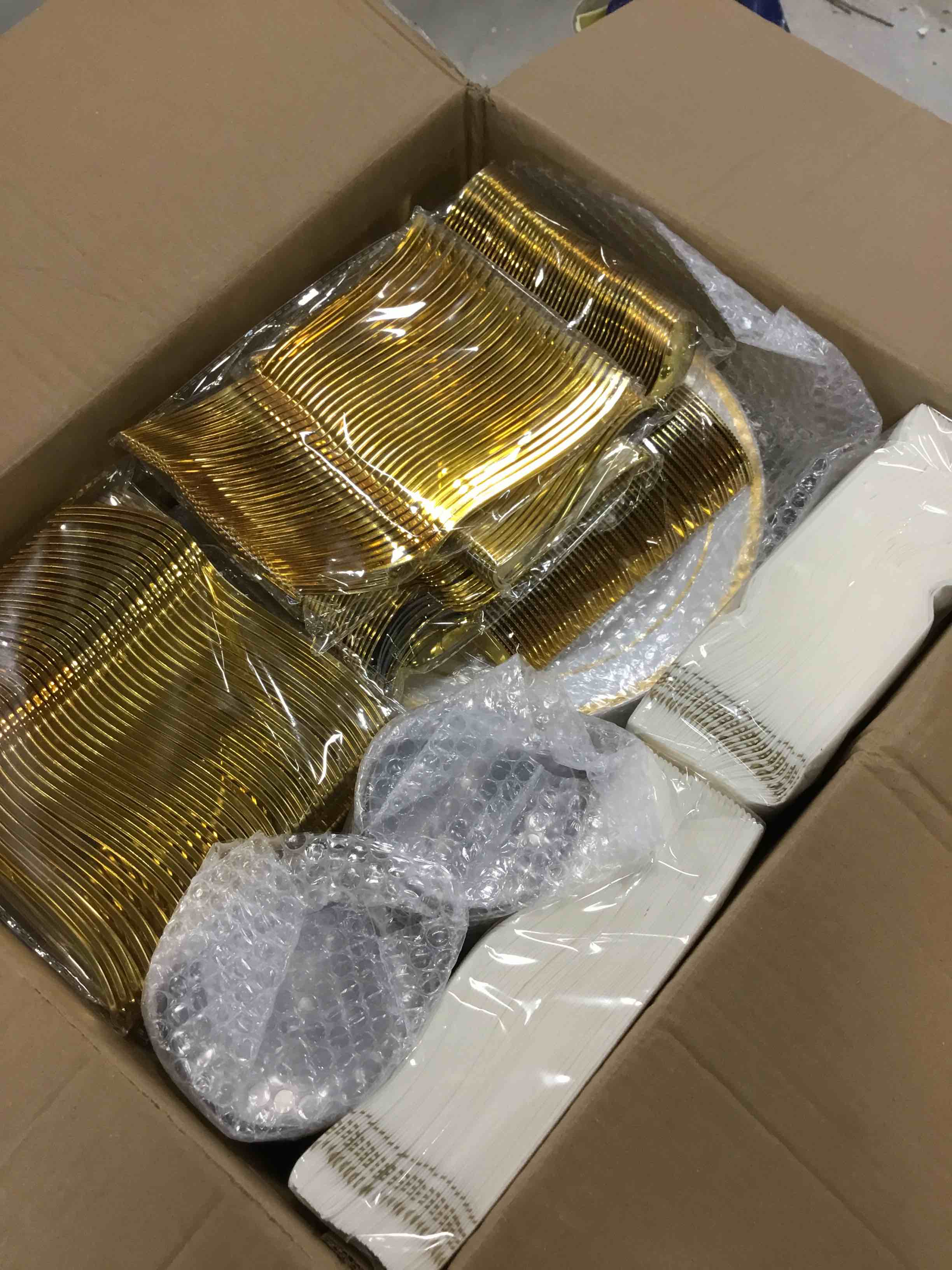 https://s3.amazonaws.com/lotting-images-prod/bidfta/GRN6171660_1718889005666.jpeg