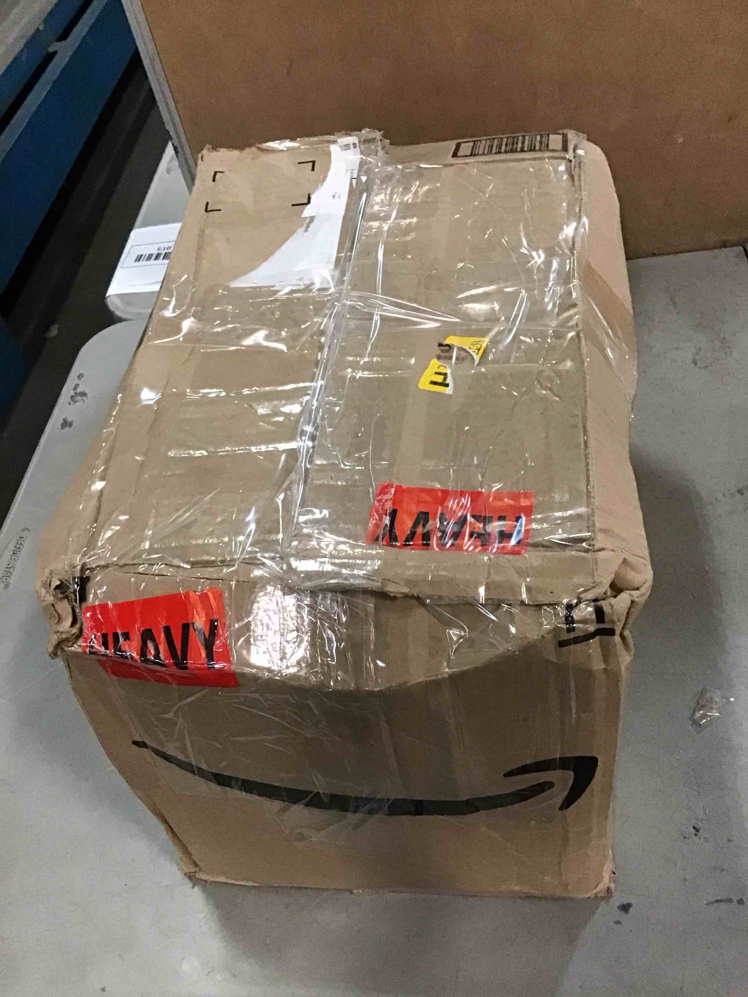 https://s3.amazonaws.com/lotting-images-prod/bidfta/GRN6172156_1719272750583.jpeg