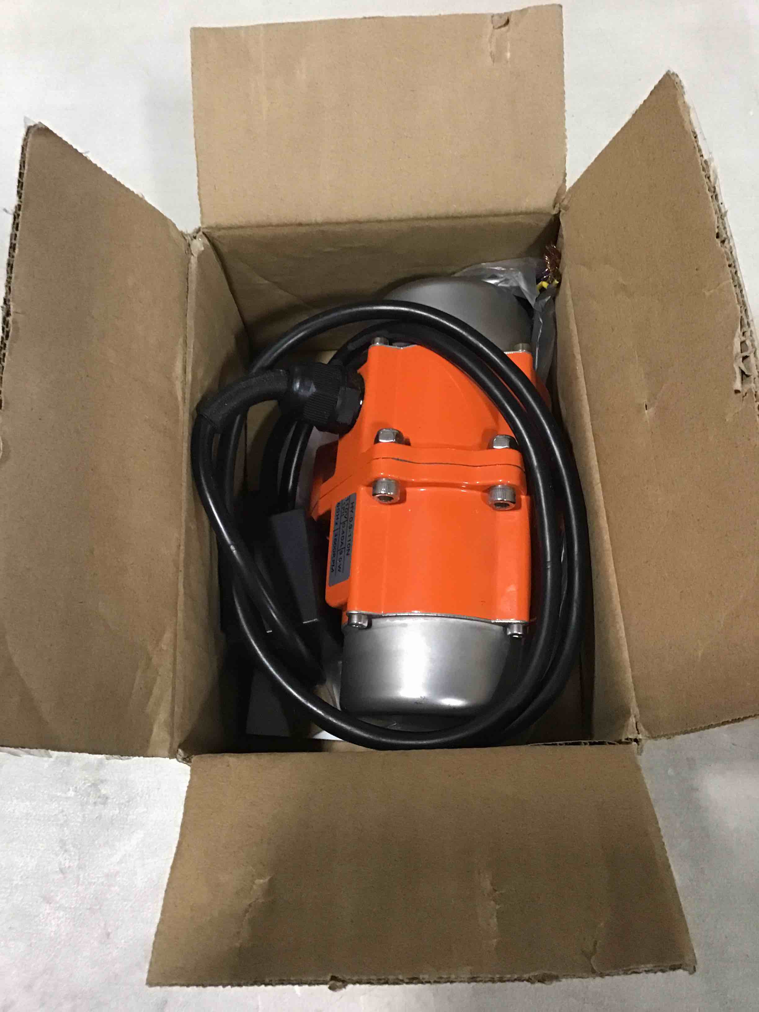 https://s3.amazonaws.com/lotting-images-prod/bidfta/GRN6174304_1719344986443.jpeg