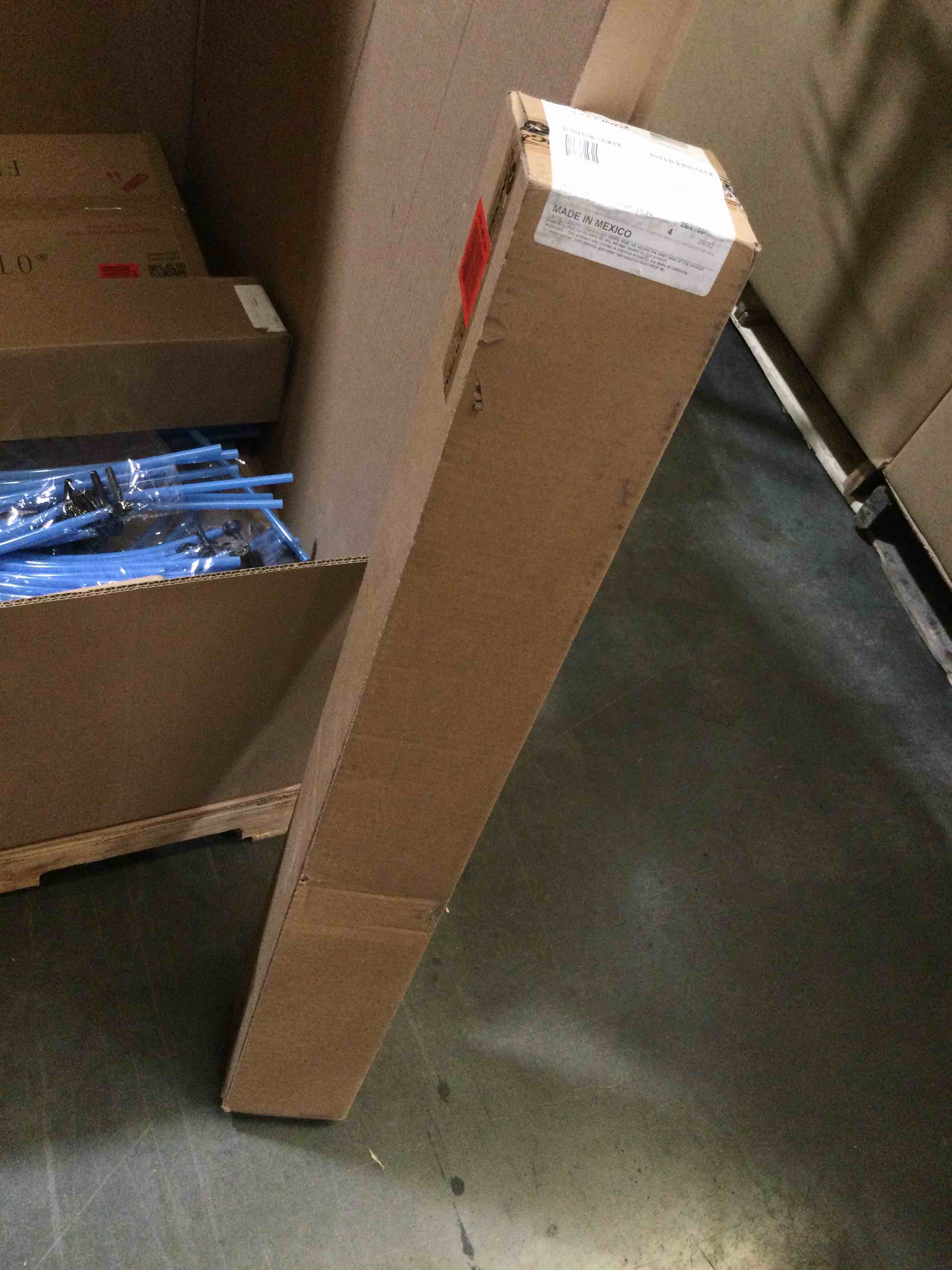https://s3.amazonaws.com/lotting-images-prod/bidfta/GRN6185268_1720464512353.jpeg