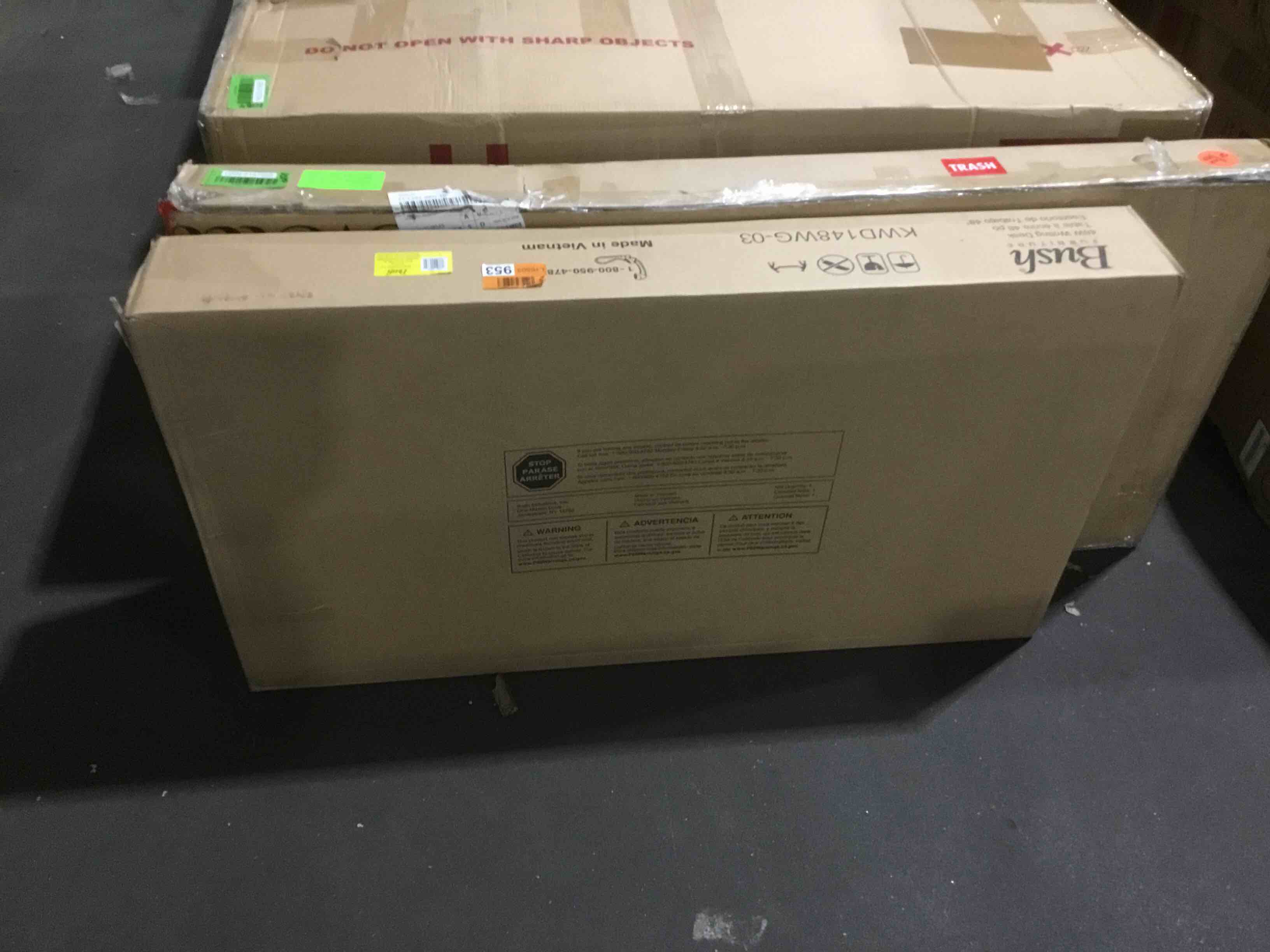 https://s3.amazonaws.com/lotting-images-prod/bidfta/GRN6188000_1715350201831.jpeg